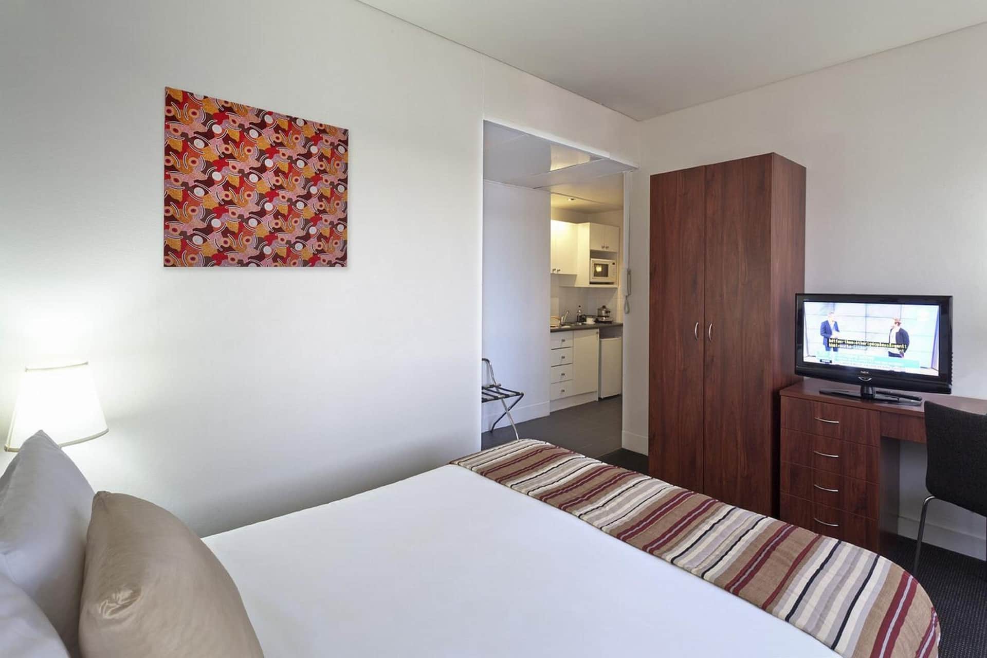 Macleay Hotel