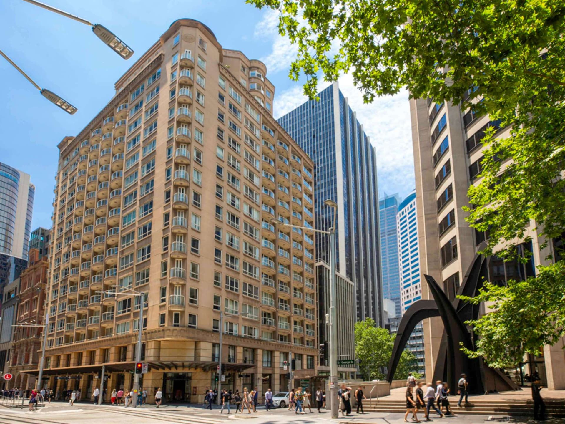 Mantra 2 Bond Street Sydney