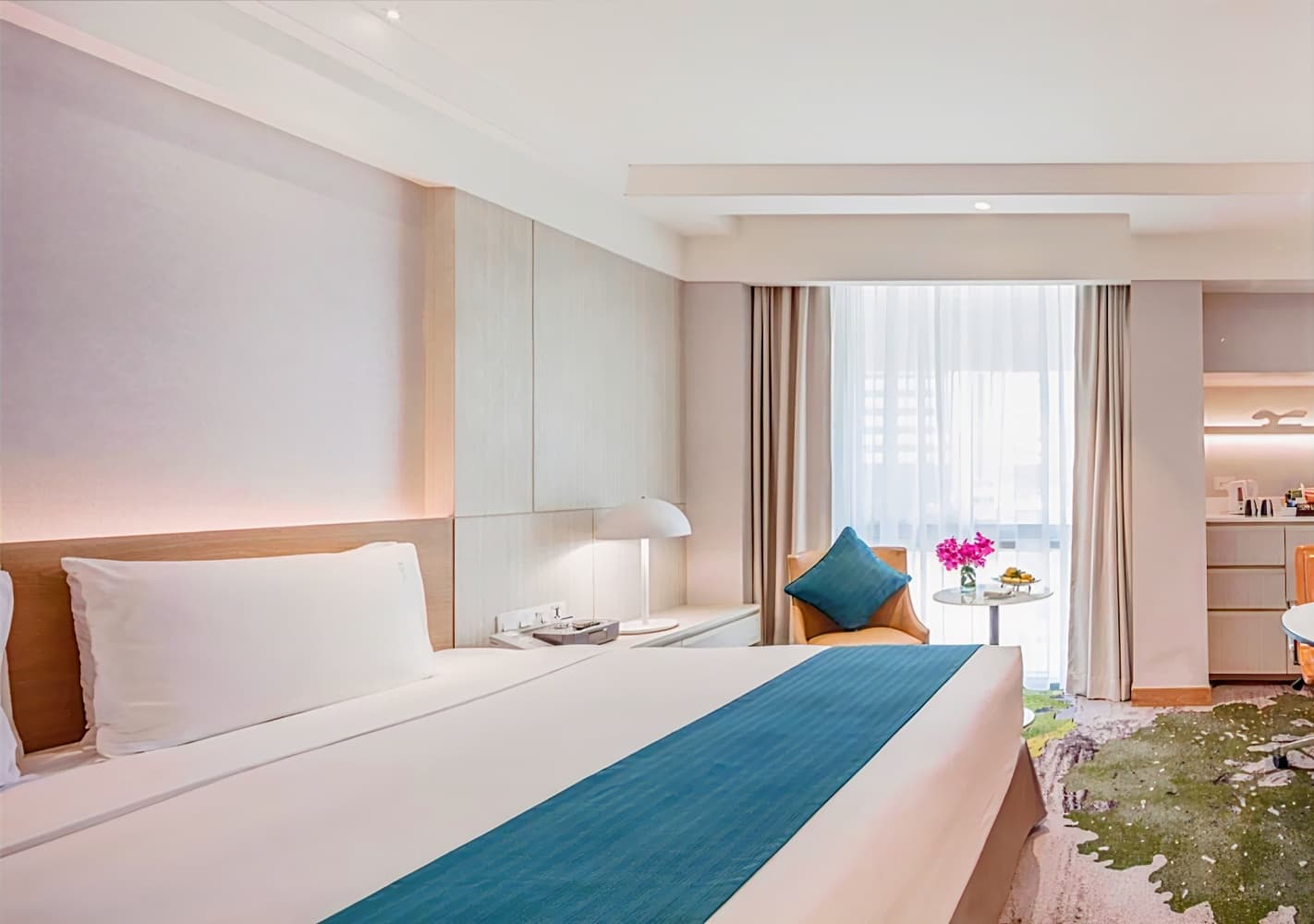 Holiday inn Bangkok, an IHG Hotel