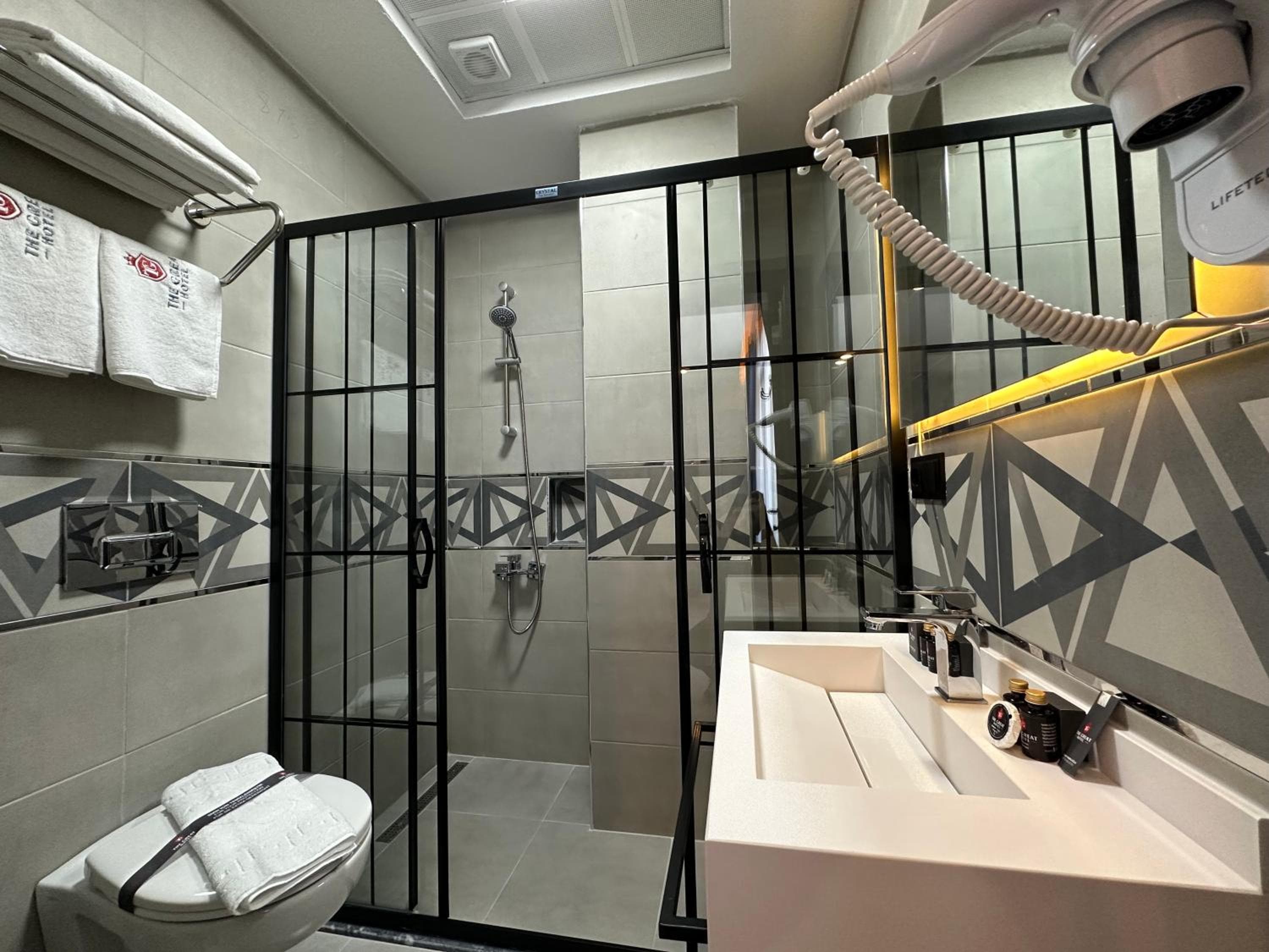 The Great Airport Hotel