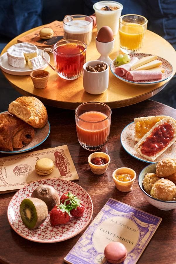 Hôtel De Neuve by HappyCulture