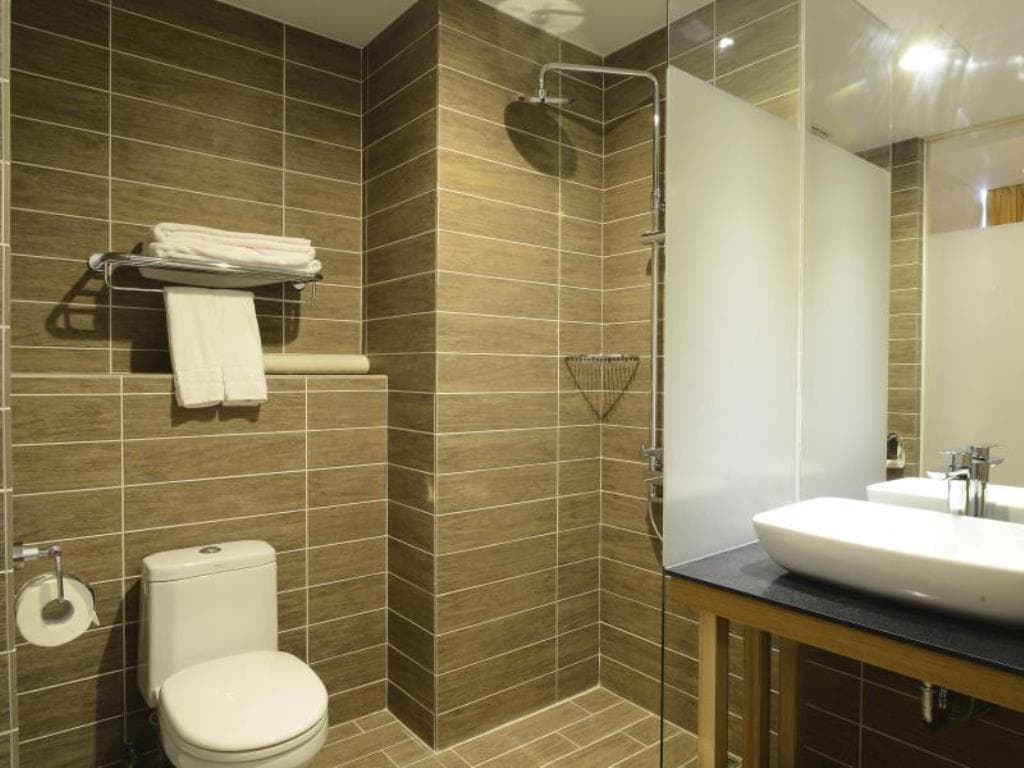 高雄旗津道沙灘酒店 In Young Hotel