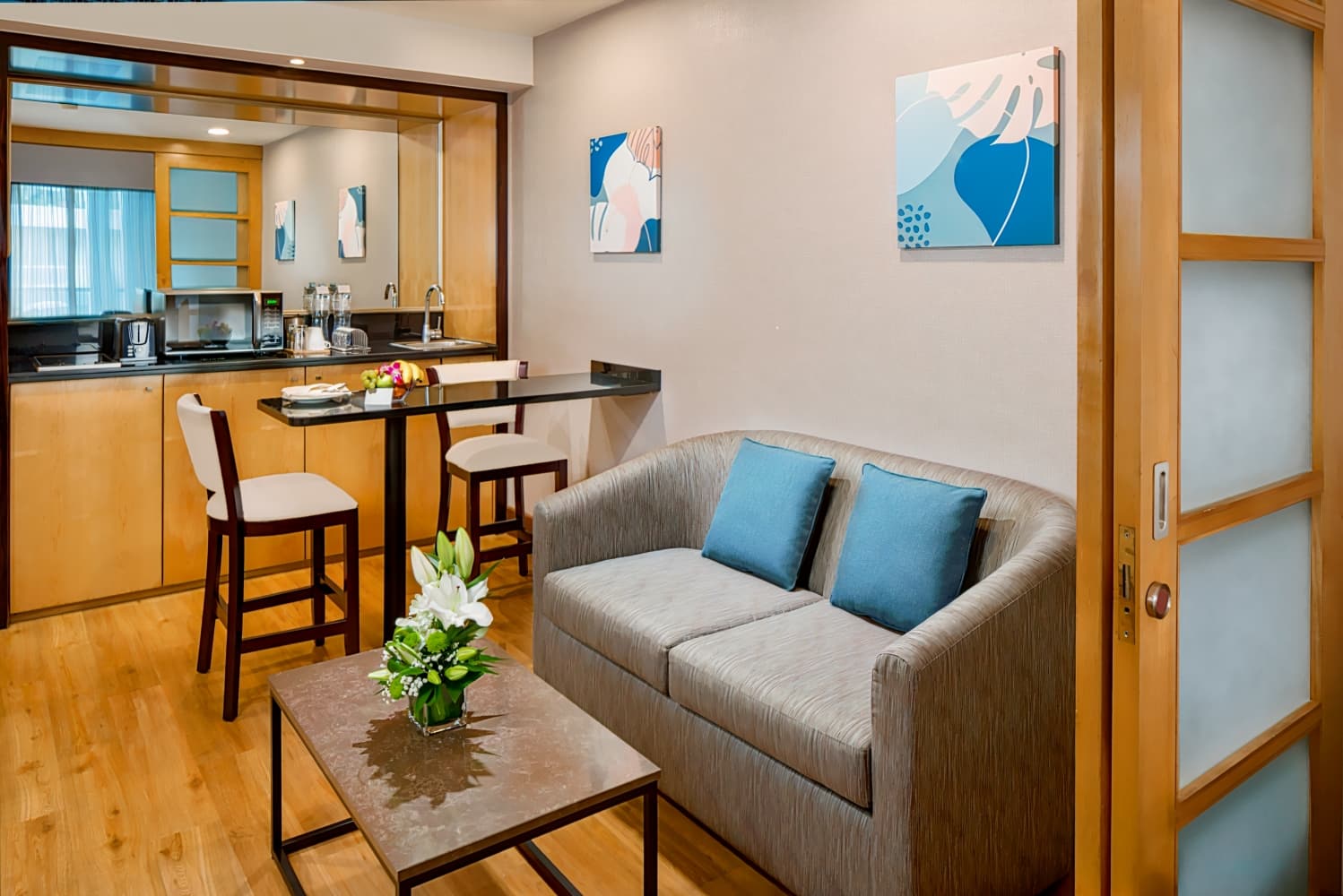 Savoy Suites Hotel Apartments