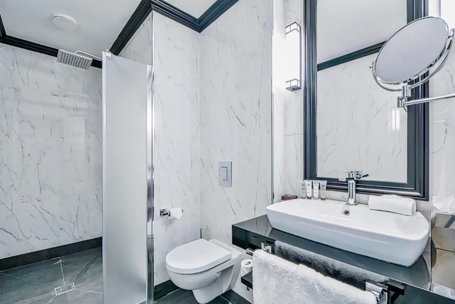 Maison Astor Paris, Curio Collection by Hilton