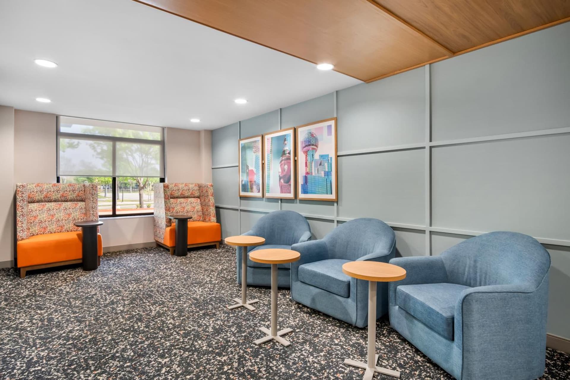 Hampton Inn by Hilton Addison Dallas
