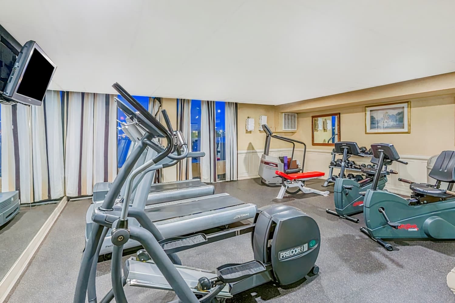 Wyndham Garden Newark Airport