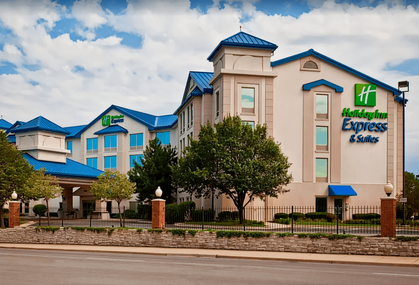 Holiday Inn Express & Suites Chicago-Midway Airport