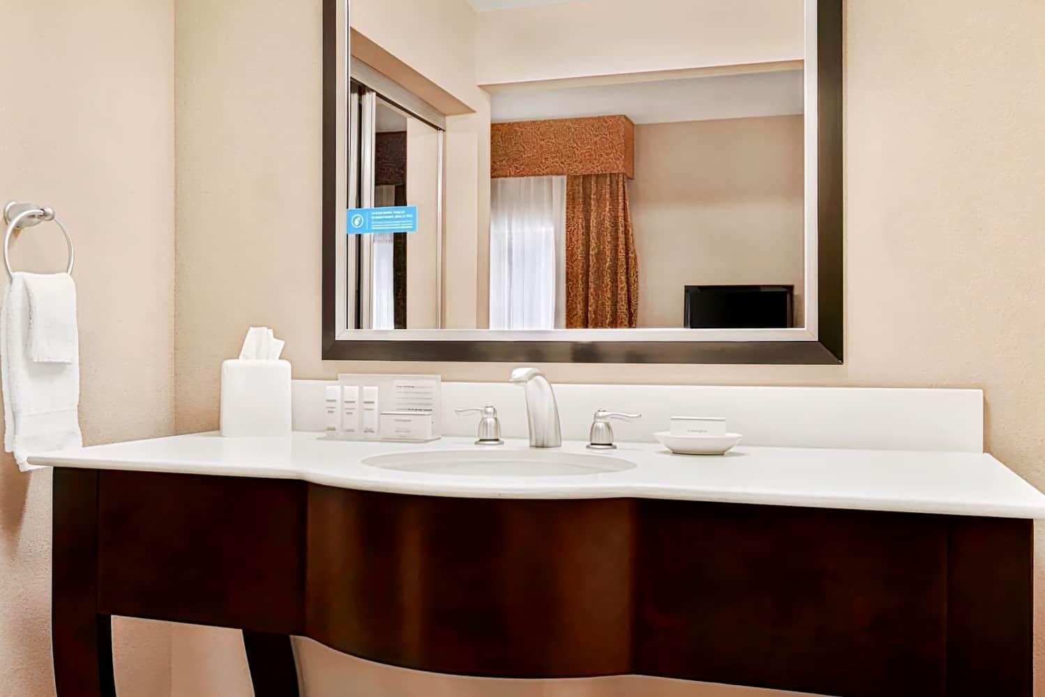 Hampton Inn & Suites West Sacramento