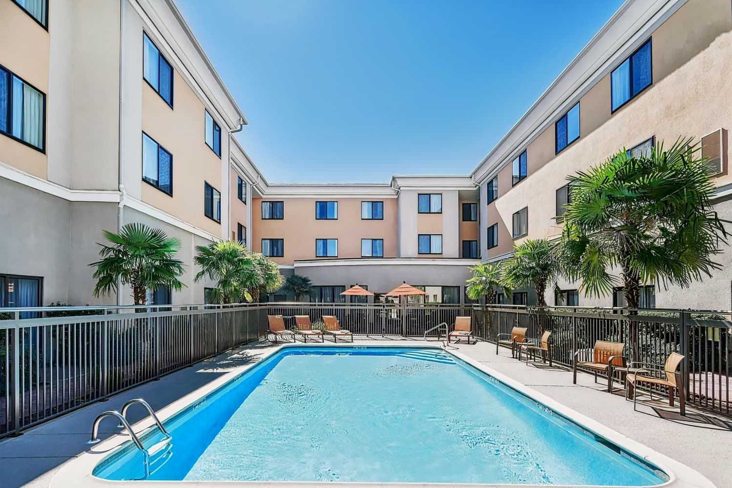 Courtyard Shreveport Bossier City Louisiana Boardwalk