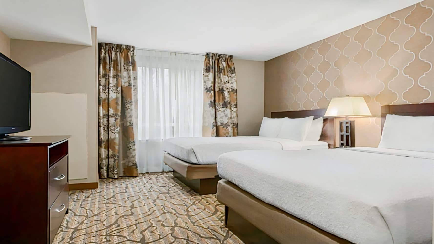 Holiday Inn & Suites Williamsburg-Historic Gateway