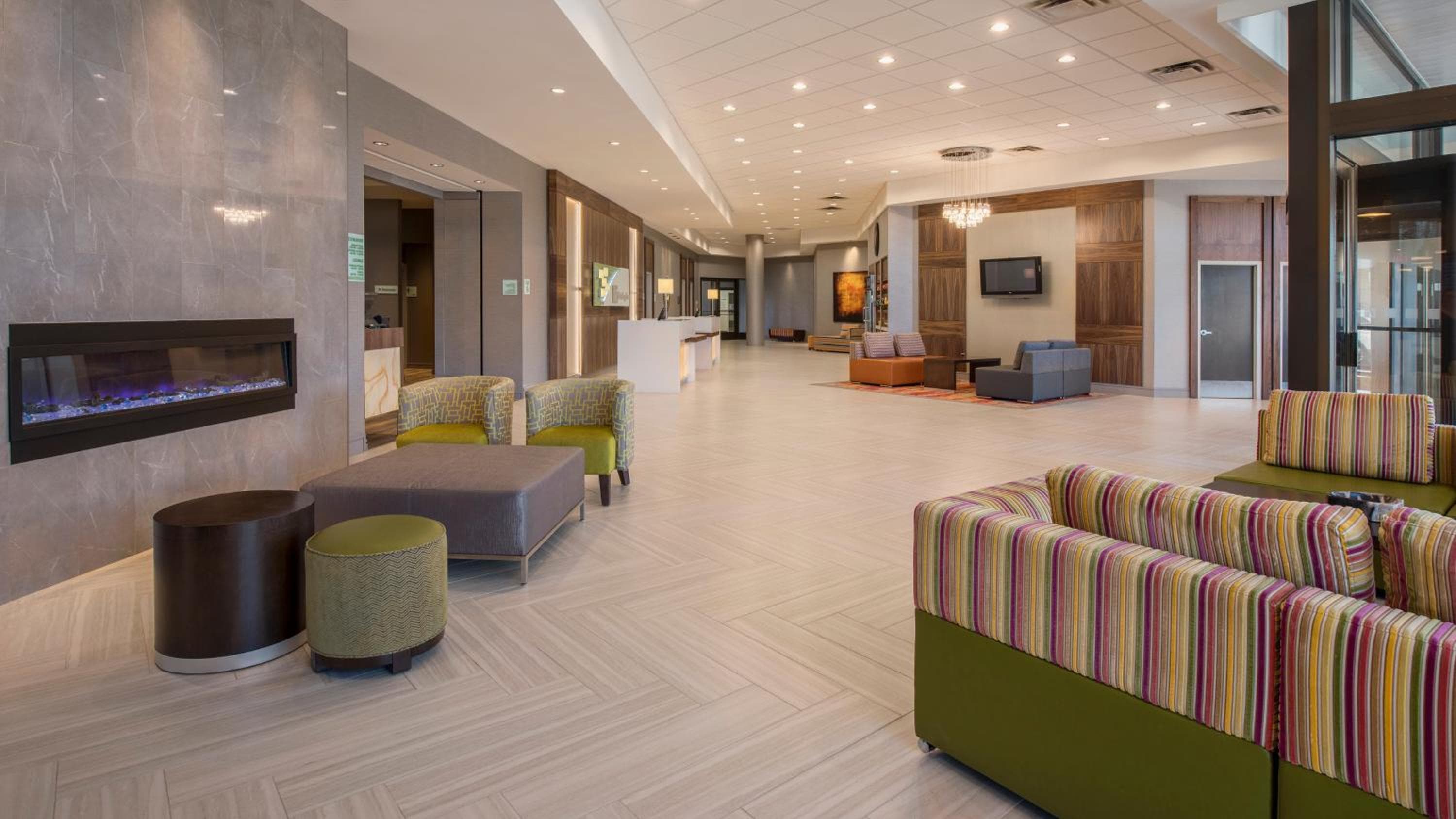 Holiday Inn Winnipeg South, an IHG Hotel