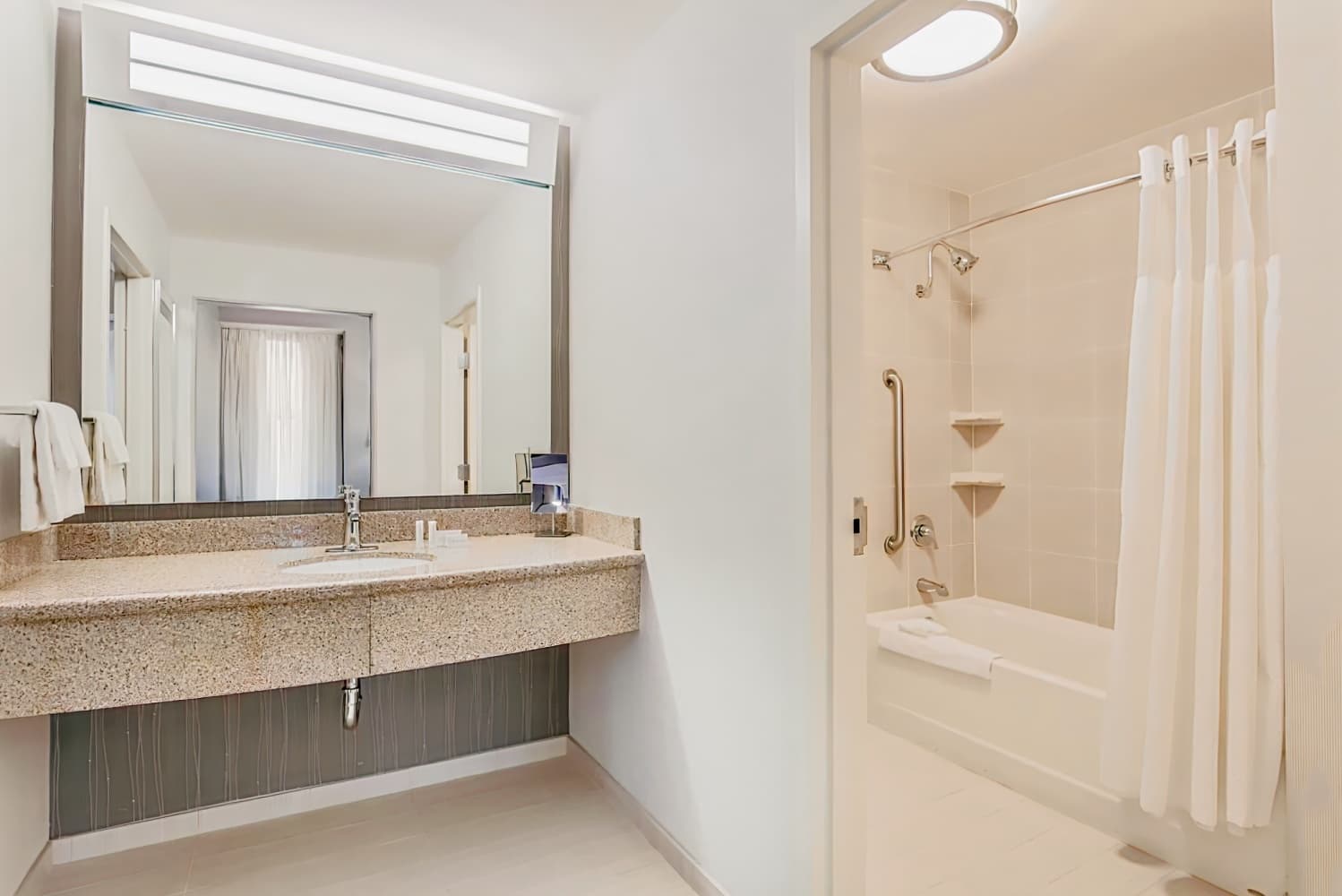 Courtyard Pittsburgh Downtown