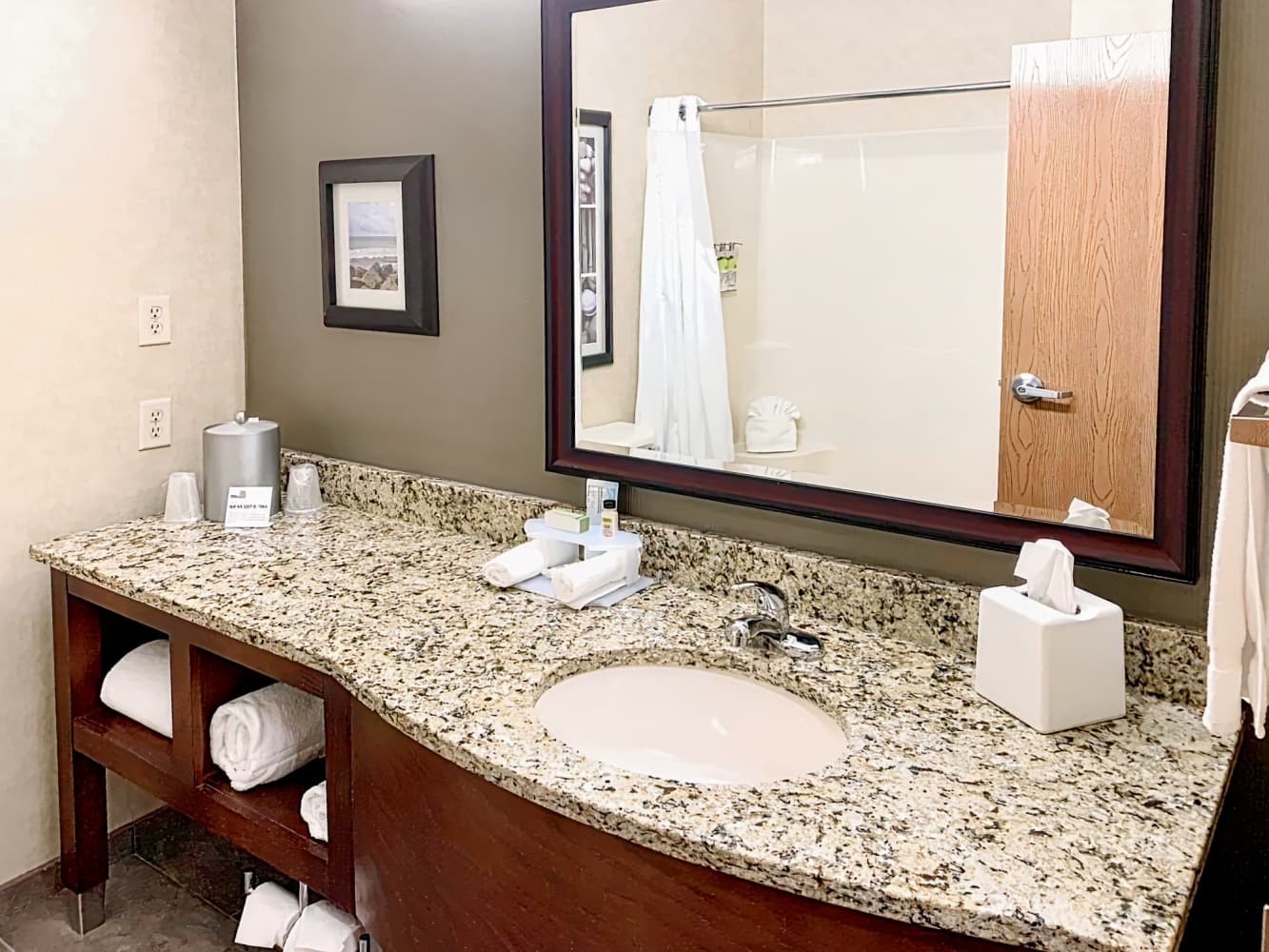 Holiday Inn Express Holland