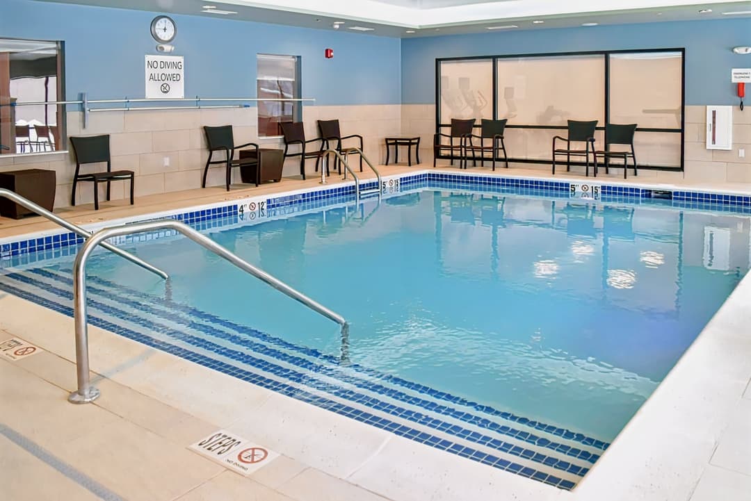Holiday Inn Express & Suites - Boston South - Randolph