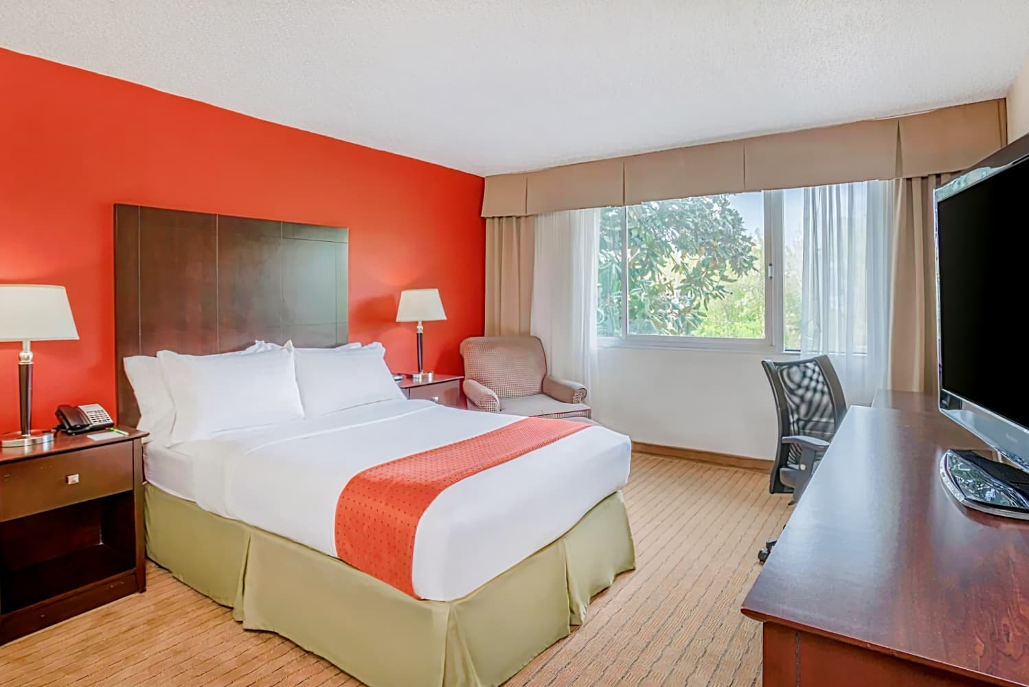 Holiday Inn Charlottesville-Monticello, an IHG Hotel