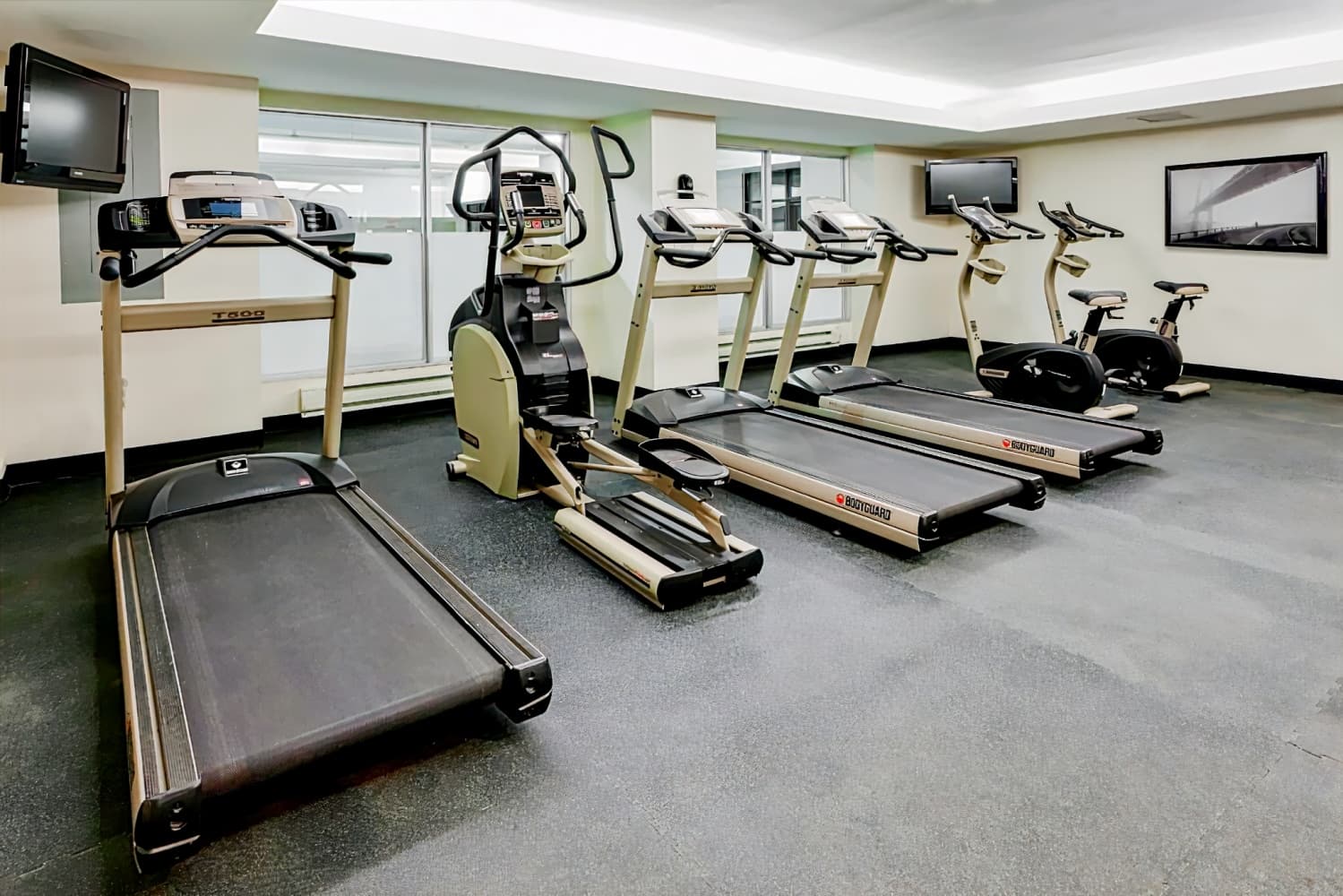 Holiday Inn Toronto Downtown Centre, an IHG Hotel