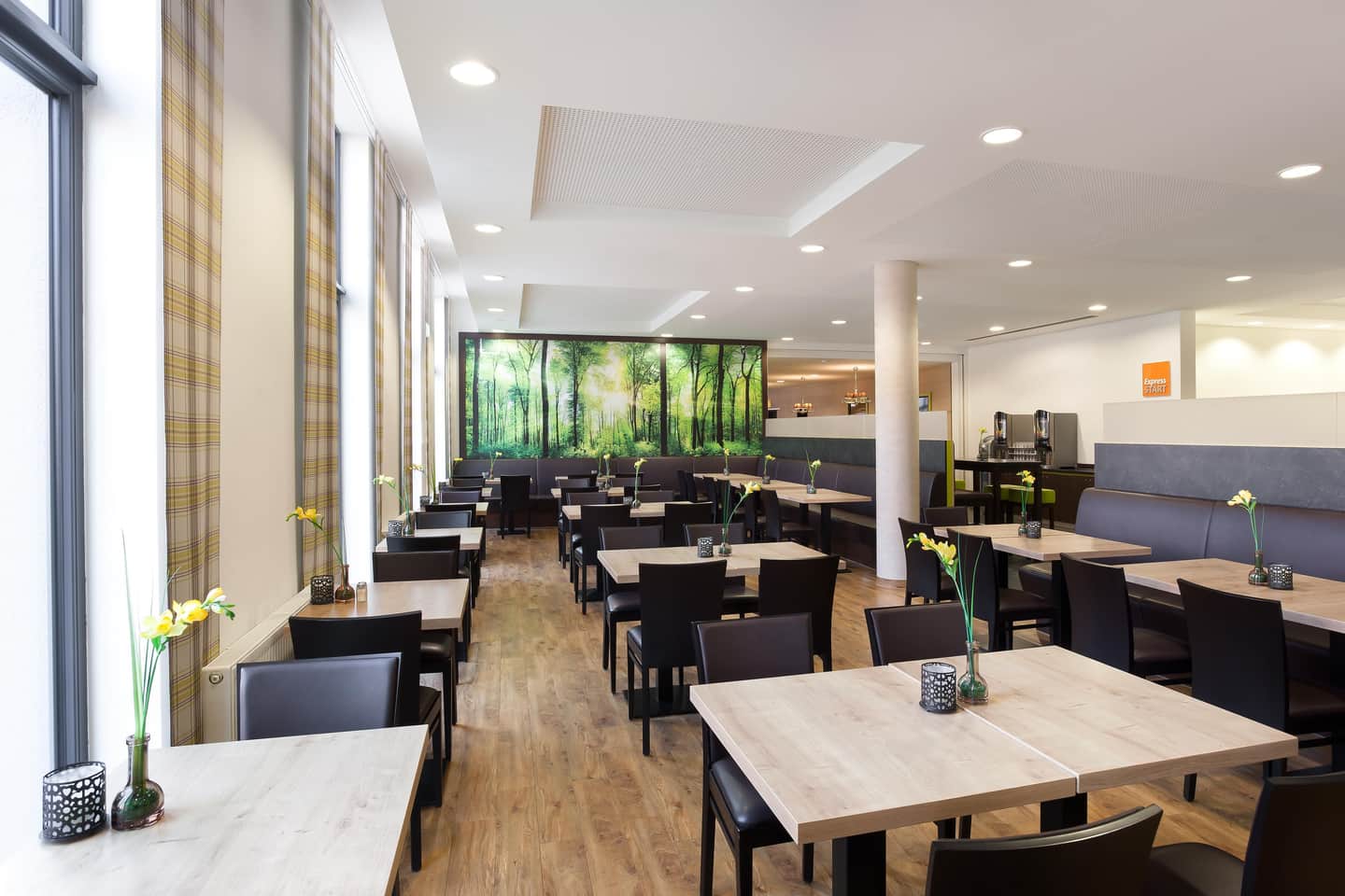 Holiday Inn Express Augsburg, an IHG Hotel
