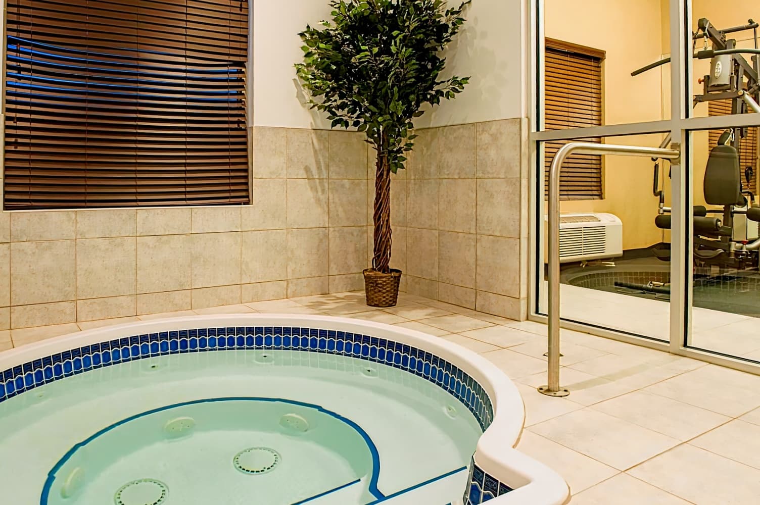 Holiday Inn Express & Suites Slave Lake