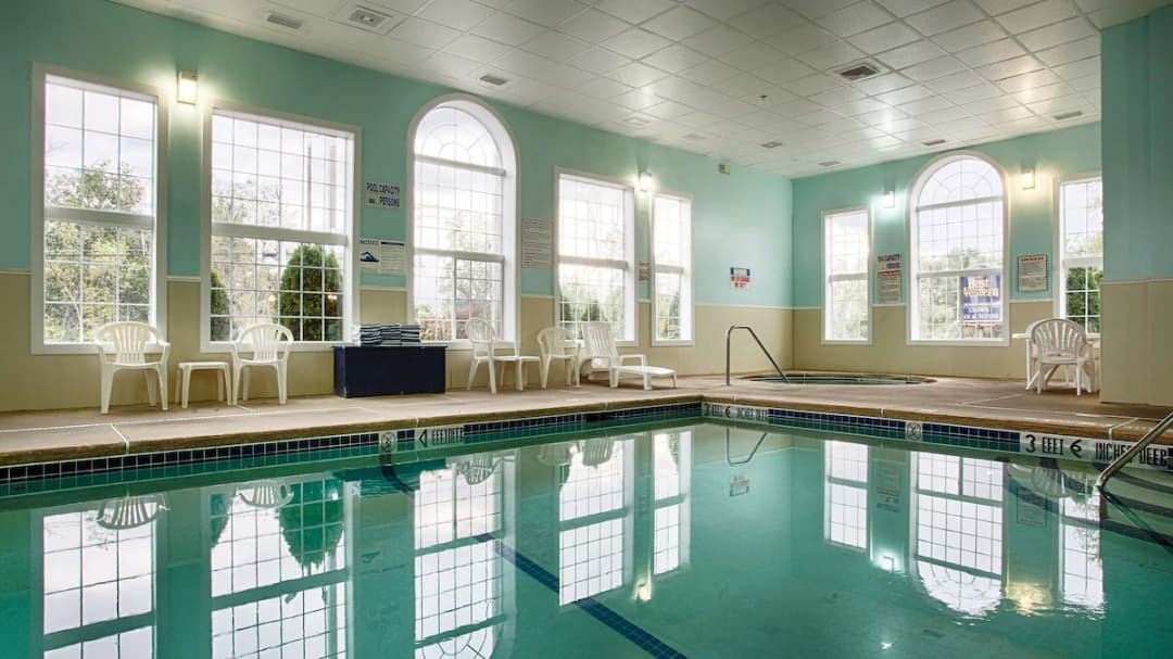 Best Western Crown Inn & Suites - Batavia