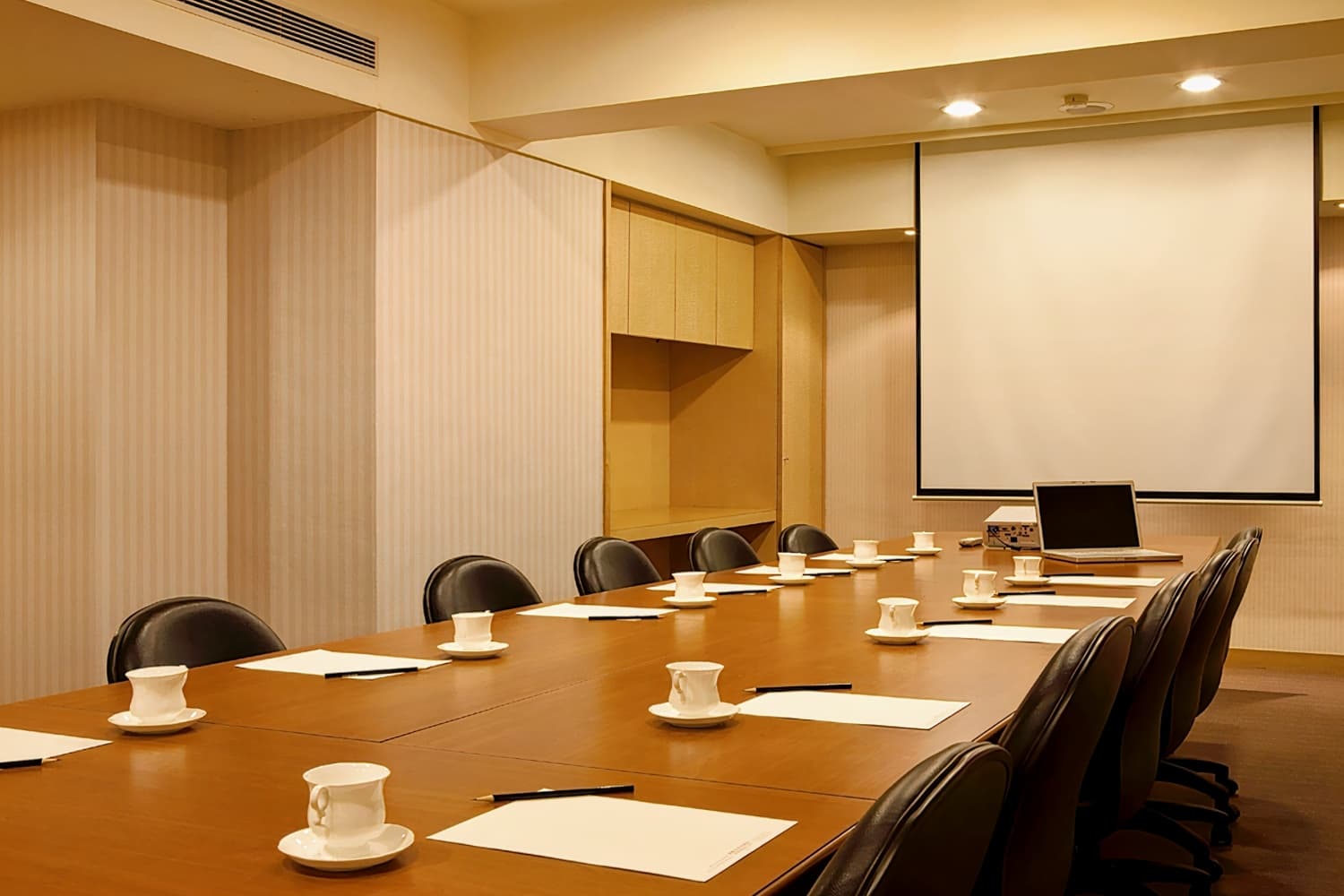 華泰王子大飯店 GLORIA PRINCE HOTEL