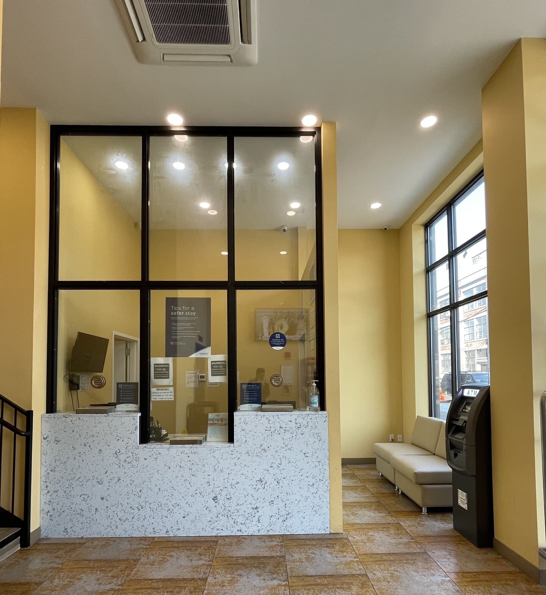 Super 8 by Wyndham Brooklyn Williamsburg