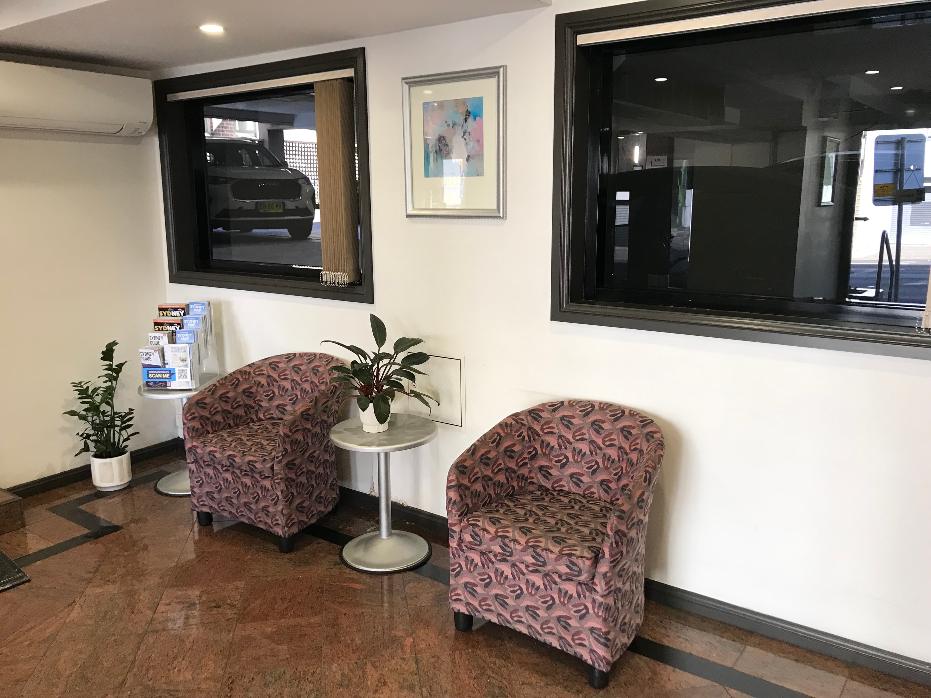 Edgecliff Lodge Motel