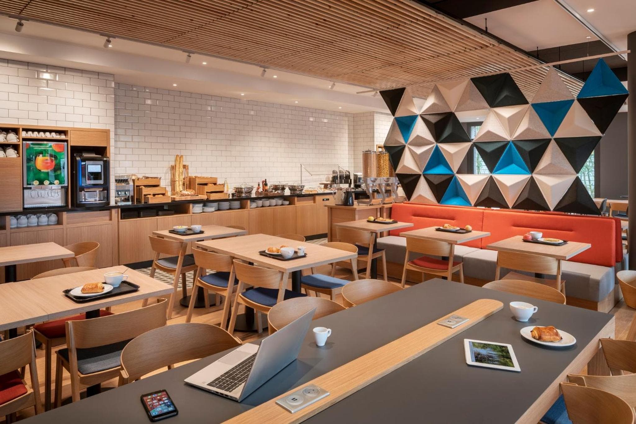 Holiday Inn Express - Marne-la-Vallée Val d'Europe, an IHG Hotel