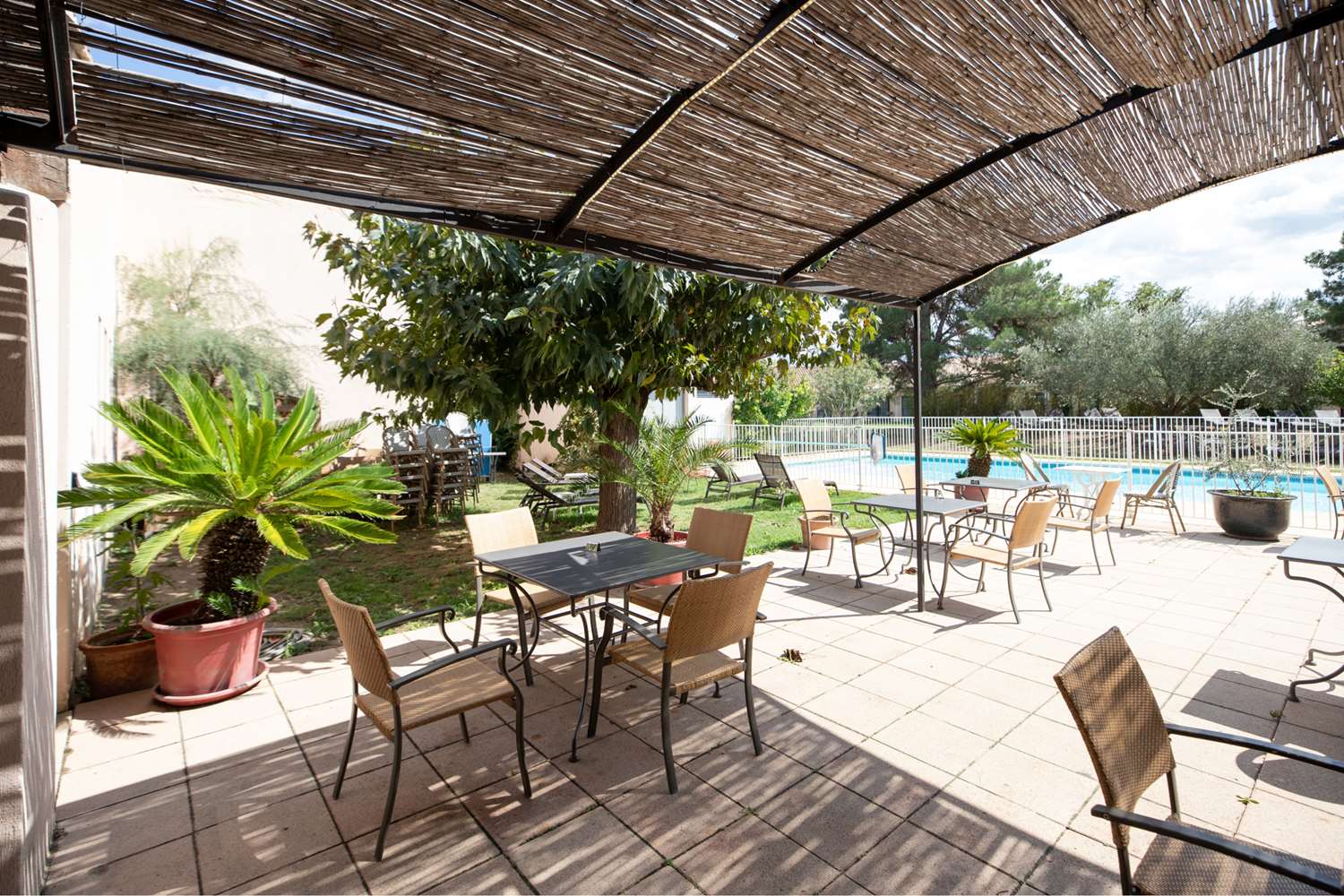 Golden Tulip Avignon Le Paradou