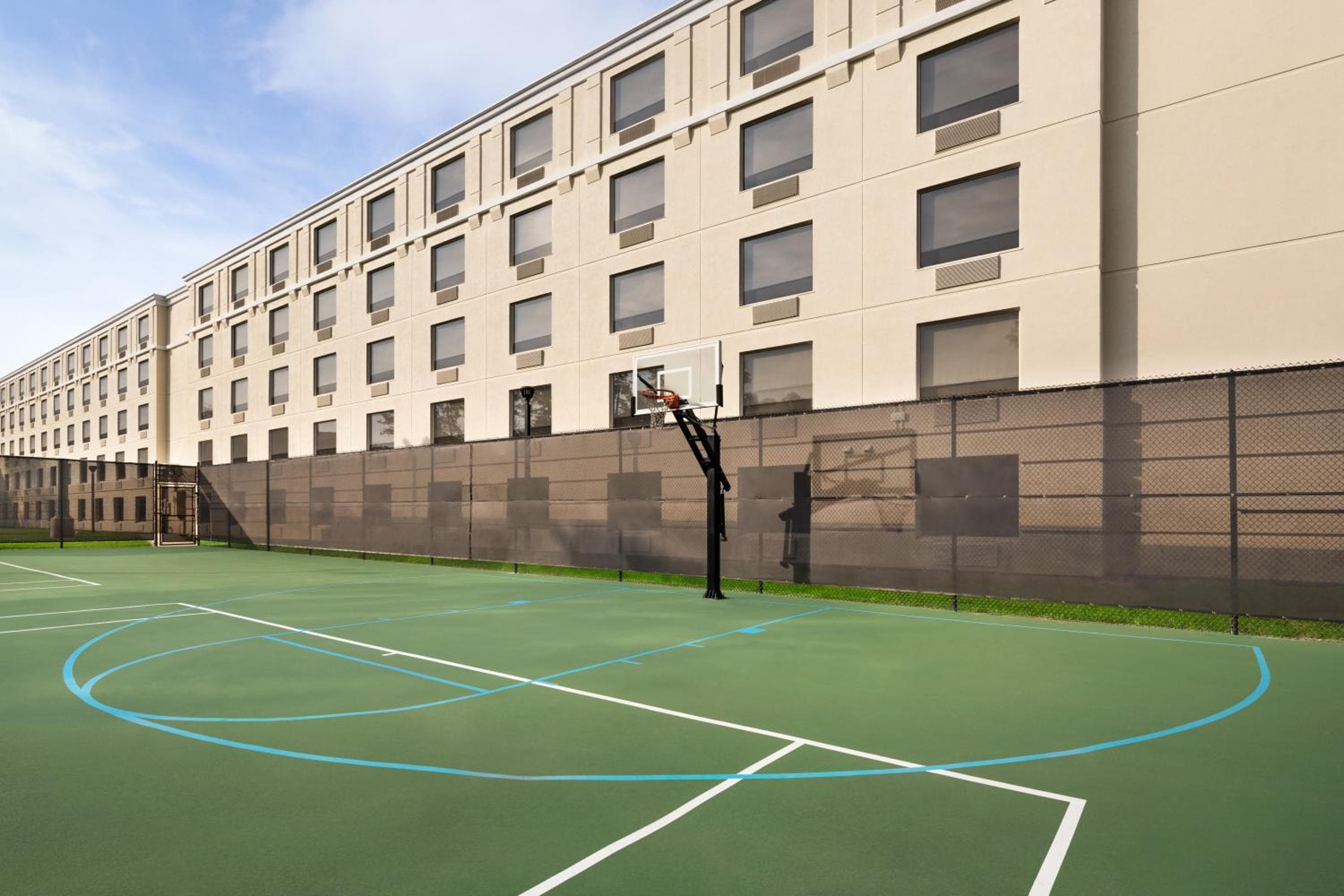 Holiday Inn Houston Intercontinental Airport by IHG