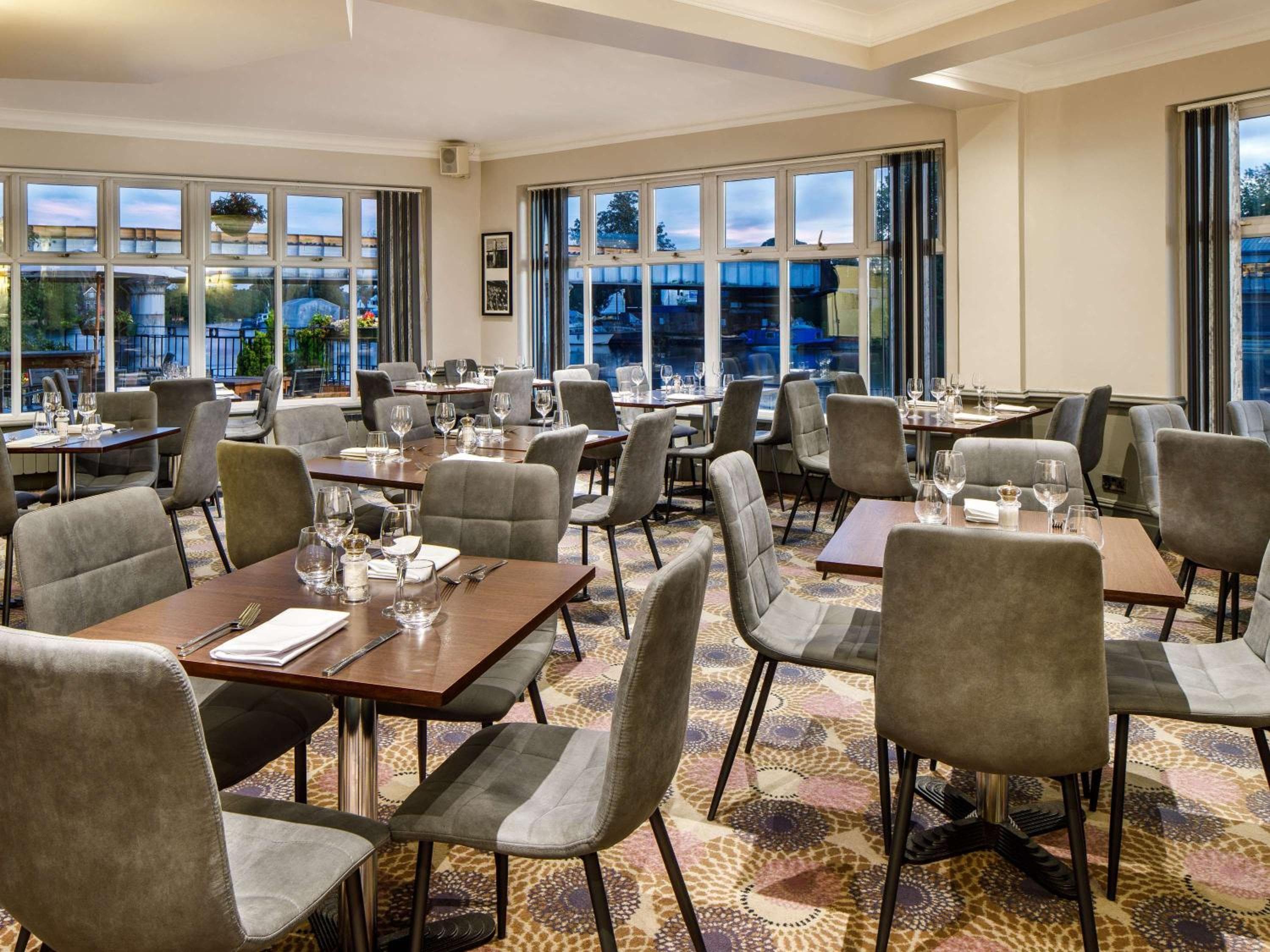 Sunday London Staines-upon-Thames Heathrow T5