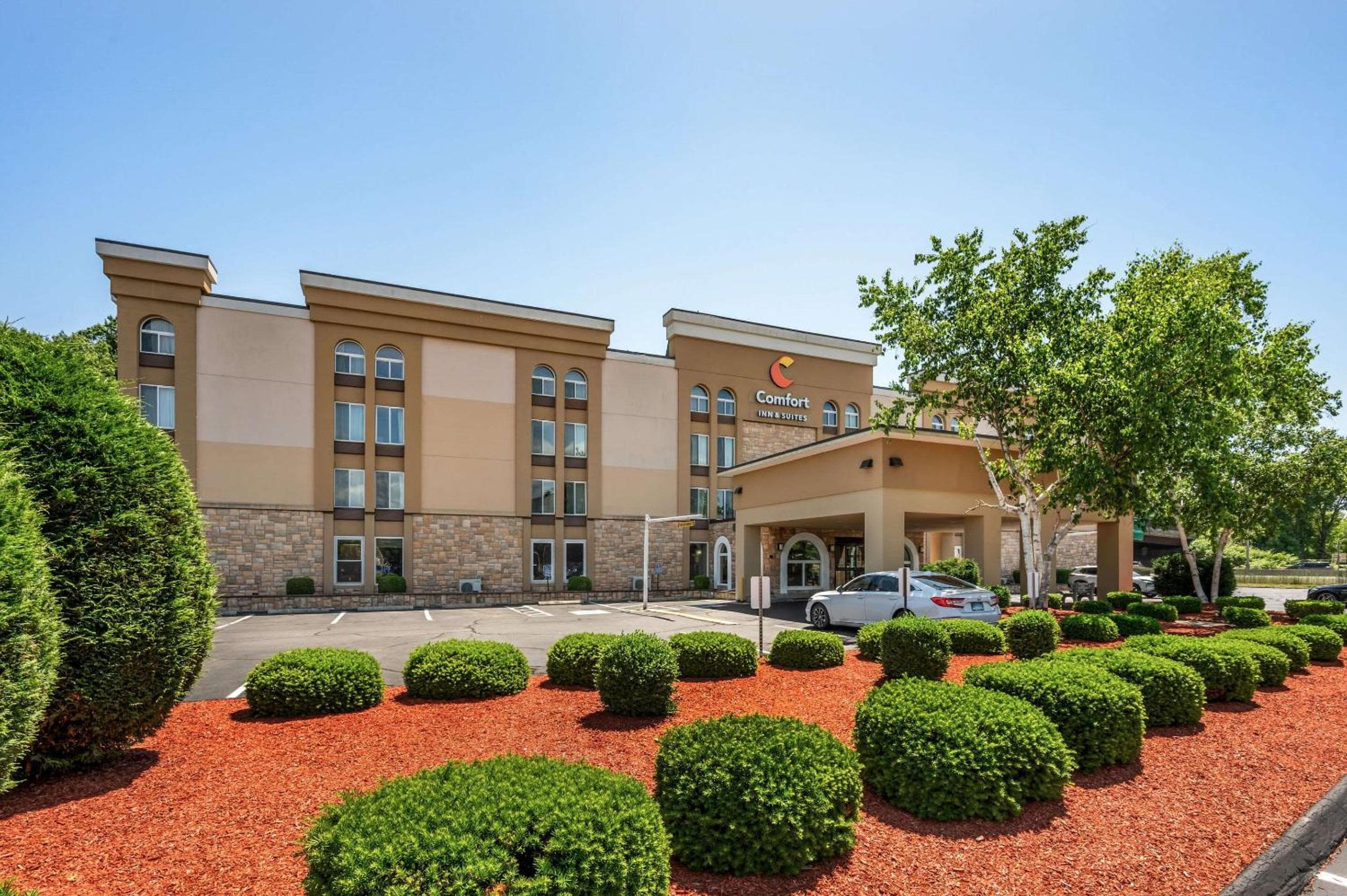 Comfort Inn & Suites East Hartford - Hartford