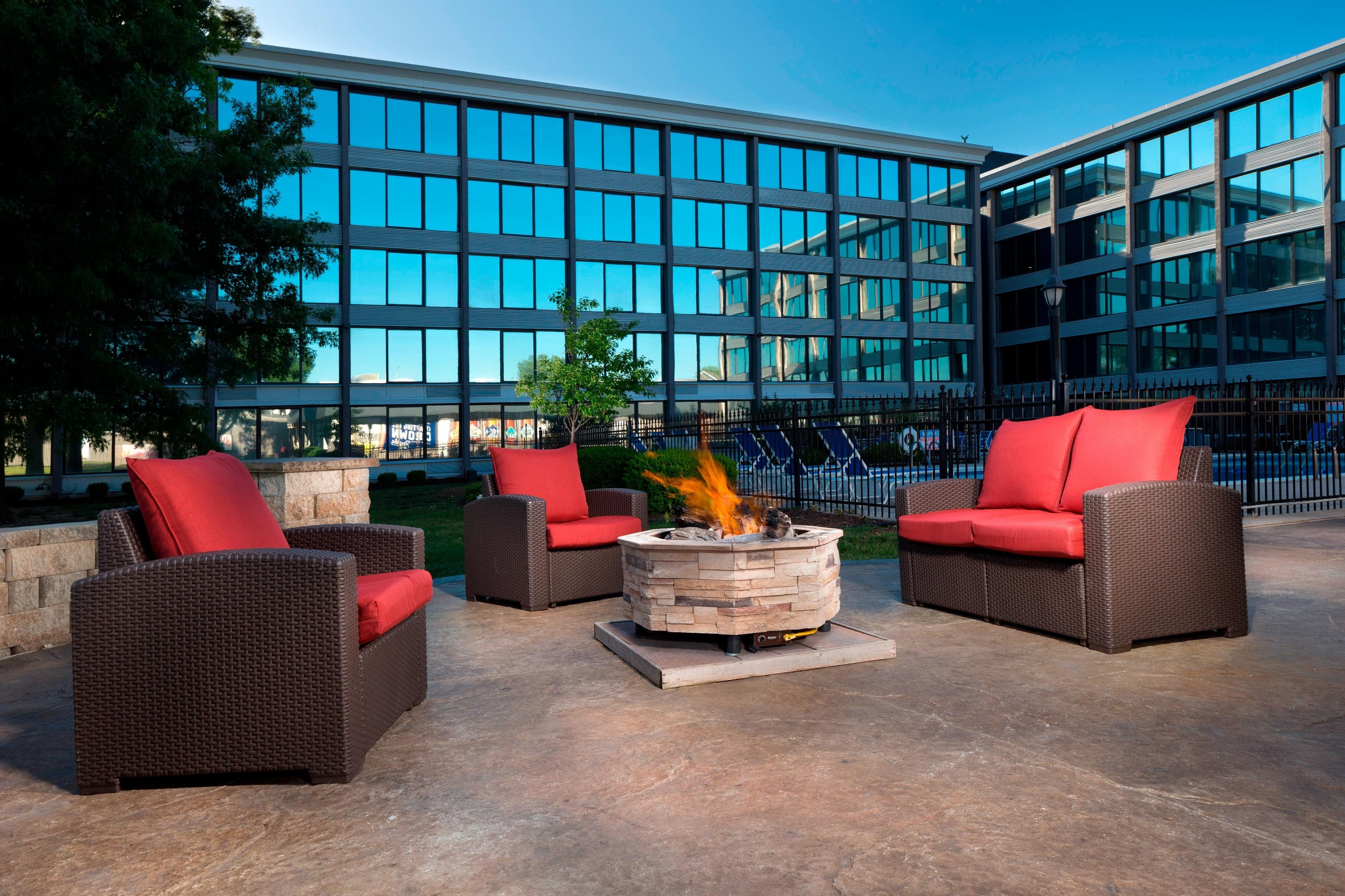 Four Points by Sheraton Kansas City Airport