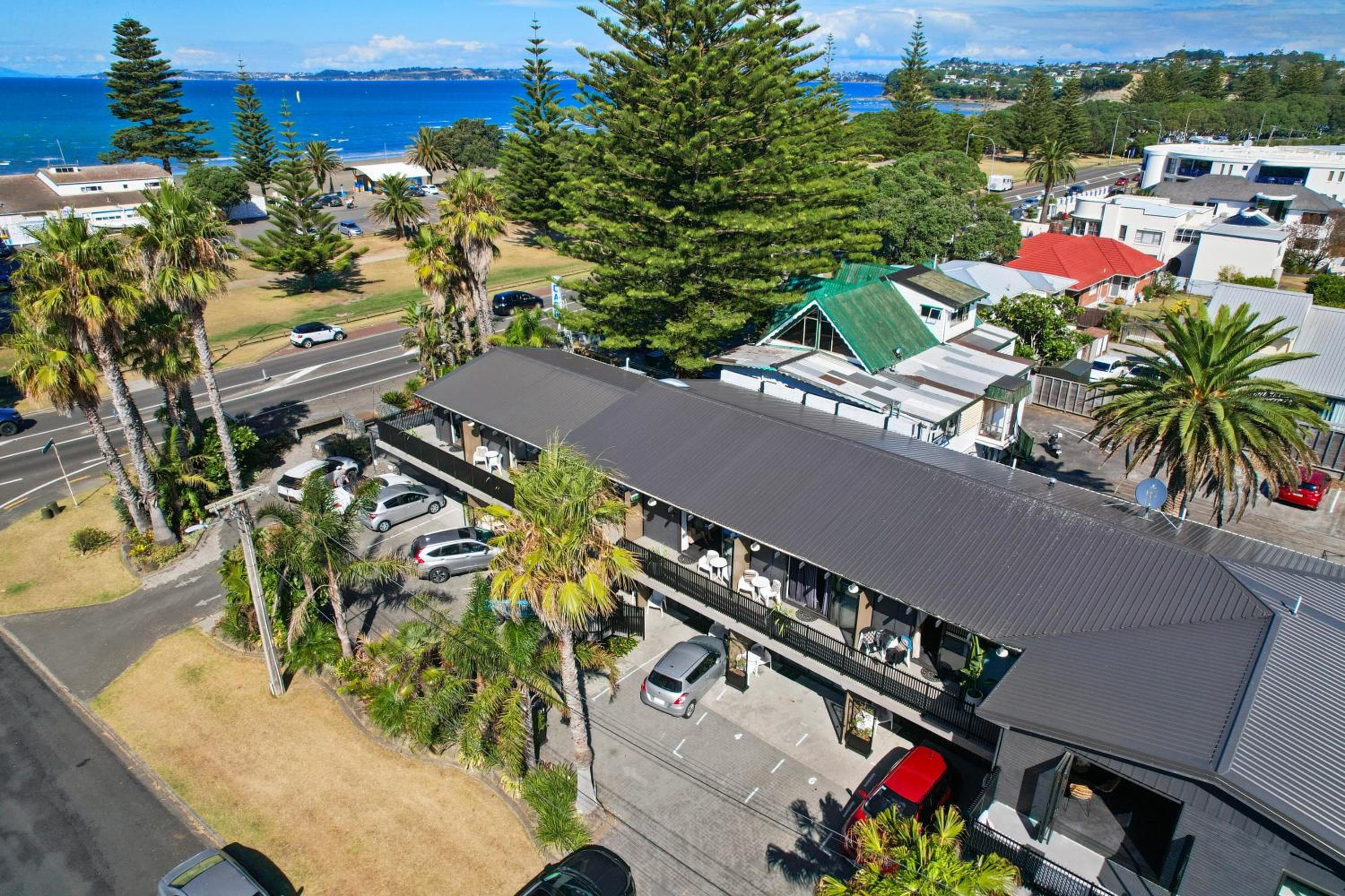 Orewa Beachcomber