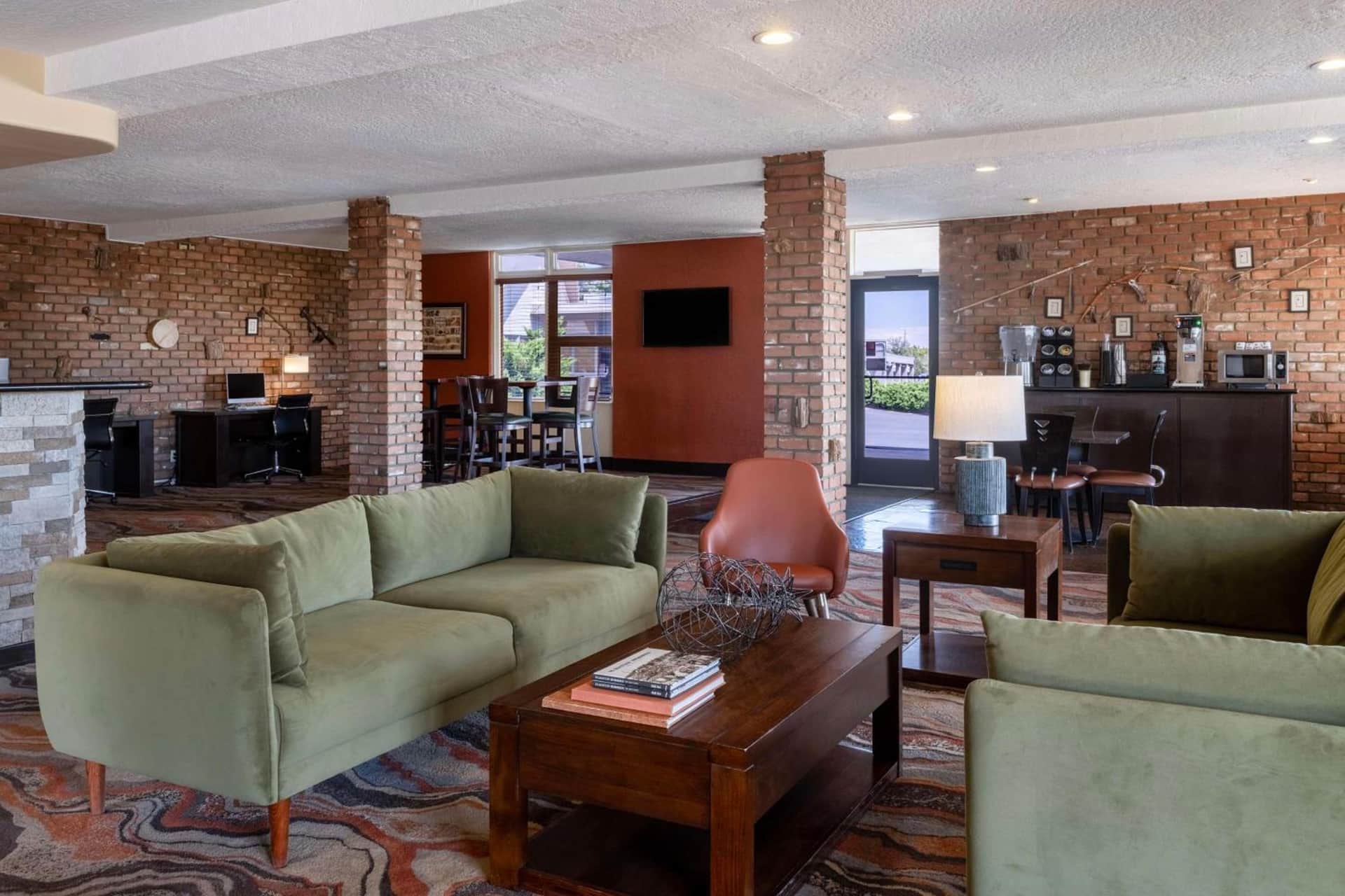 Best Western Pony Soldier Inn & Suites