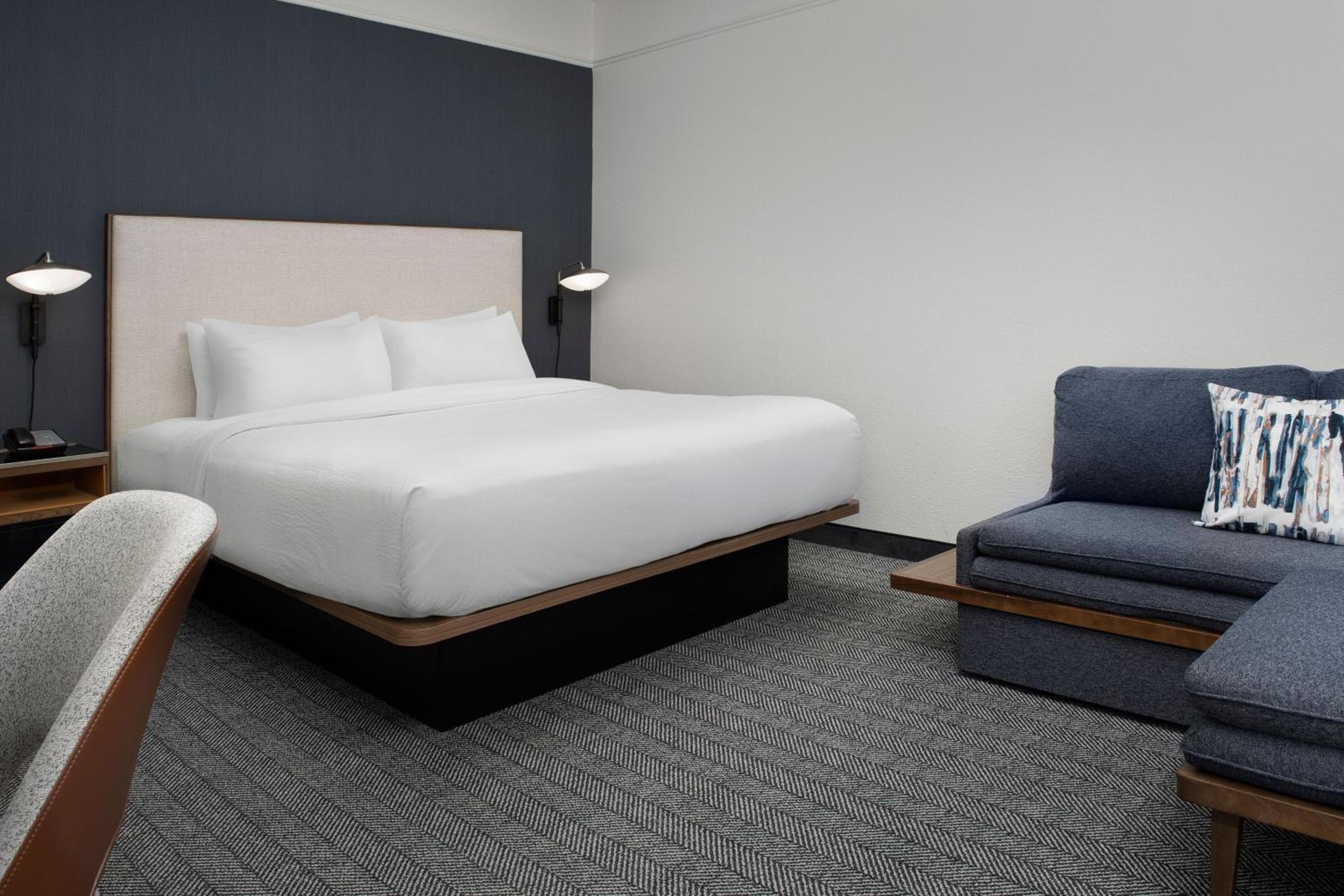 Courtyard by Marriott Savannah Downtown - Historic District