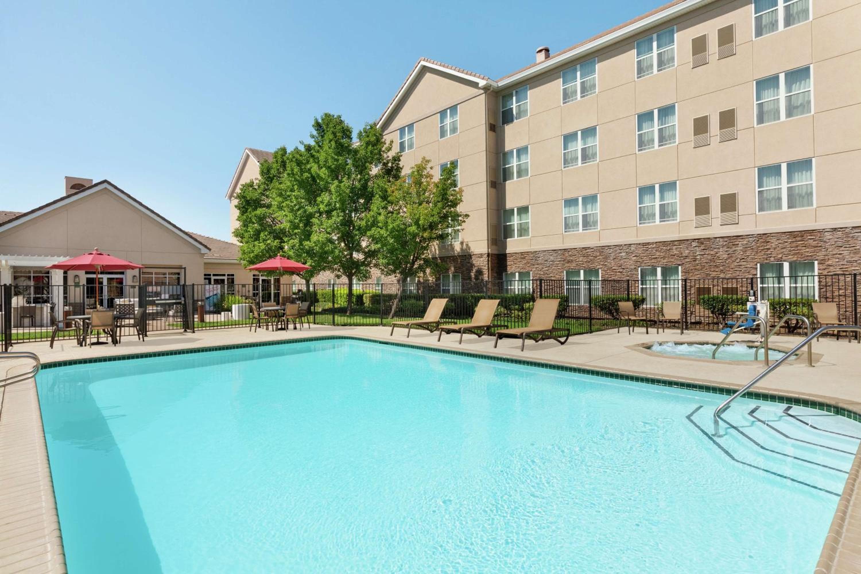 Homewood Suites by Hilton Sacramento-Roseville