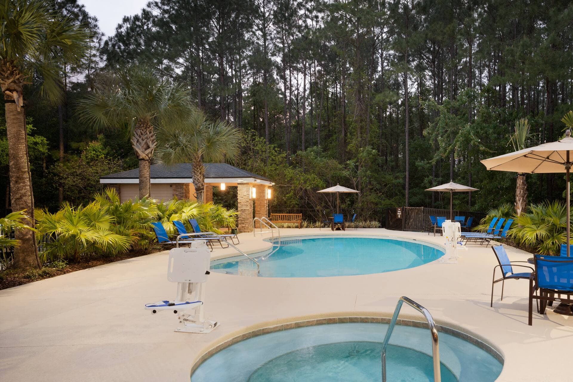 Homewood Suites by Hilton Jacksonville Deerwood Park