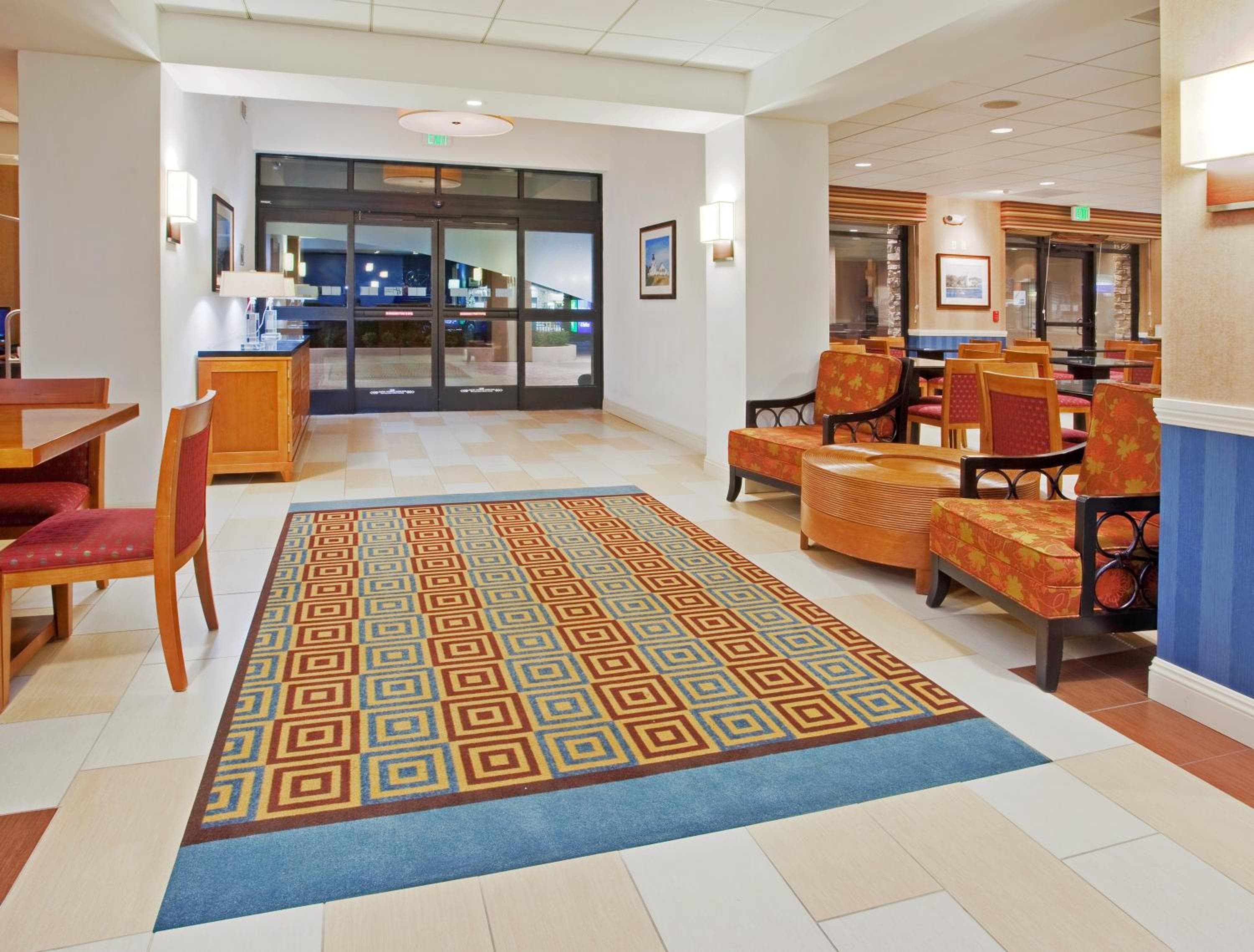 Holiday Inn Express Hotel & Suites Santa Cruz by IHG