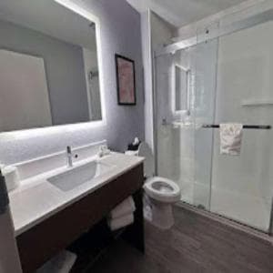 Hawthorn Extended Stay by Wyndham Bedford - Dallas