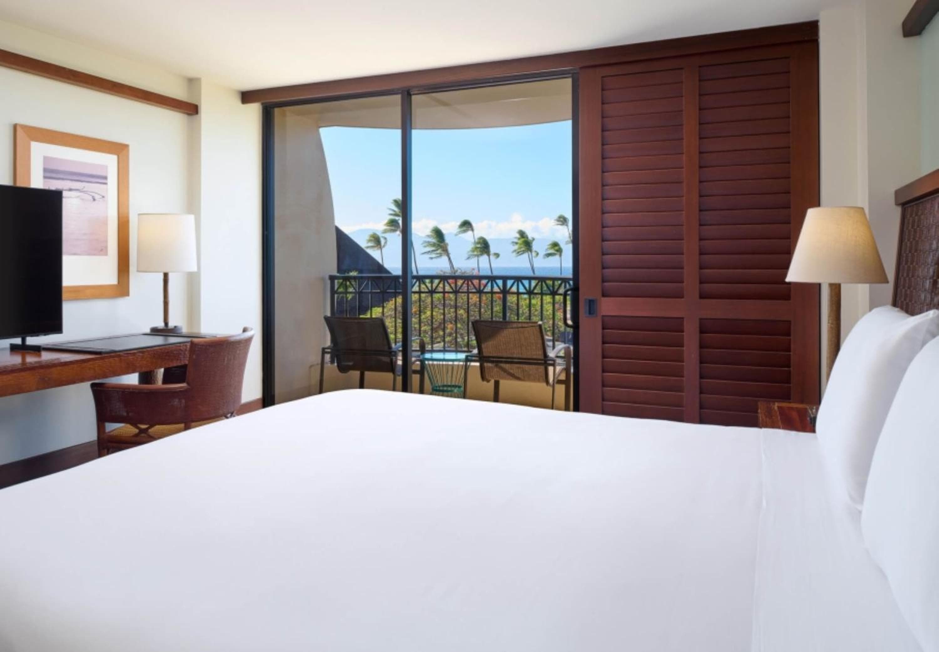 Royal Lahaina Resort & Bungalows