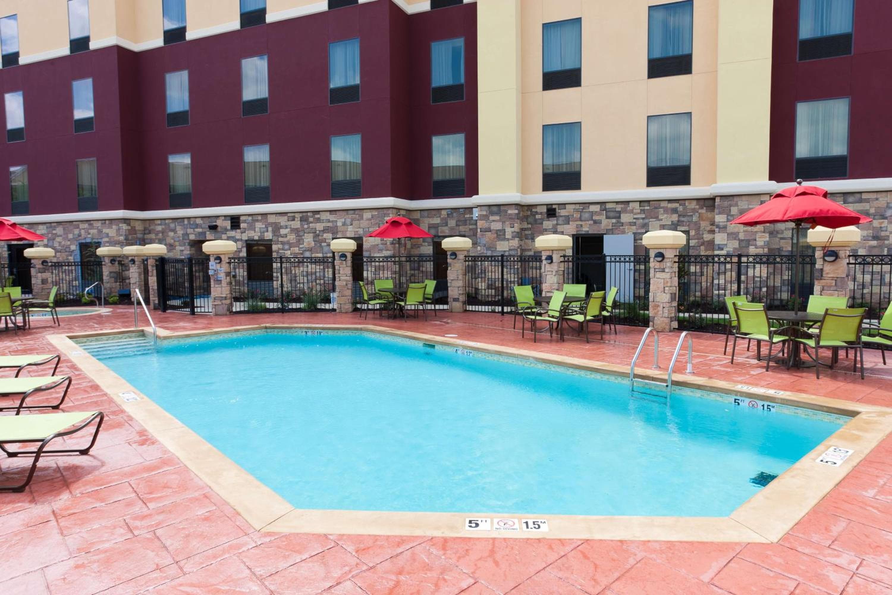 Hampton Inn & Suites Tulsa/Central