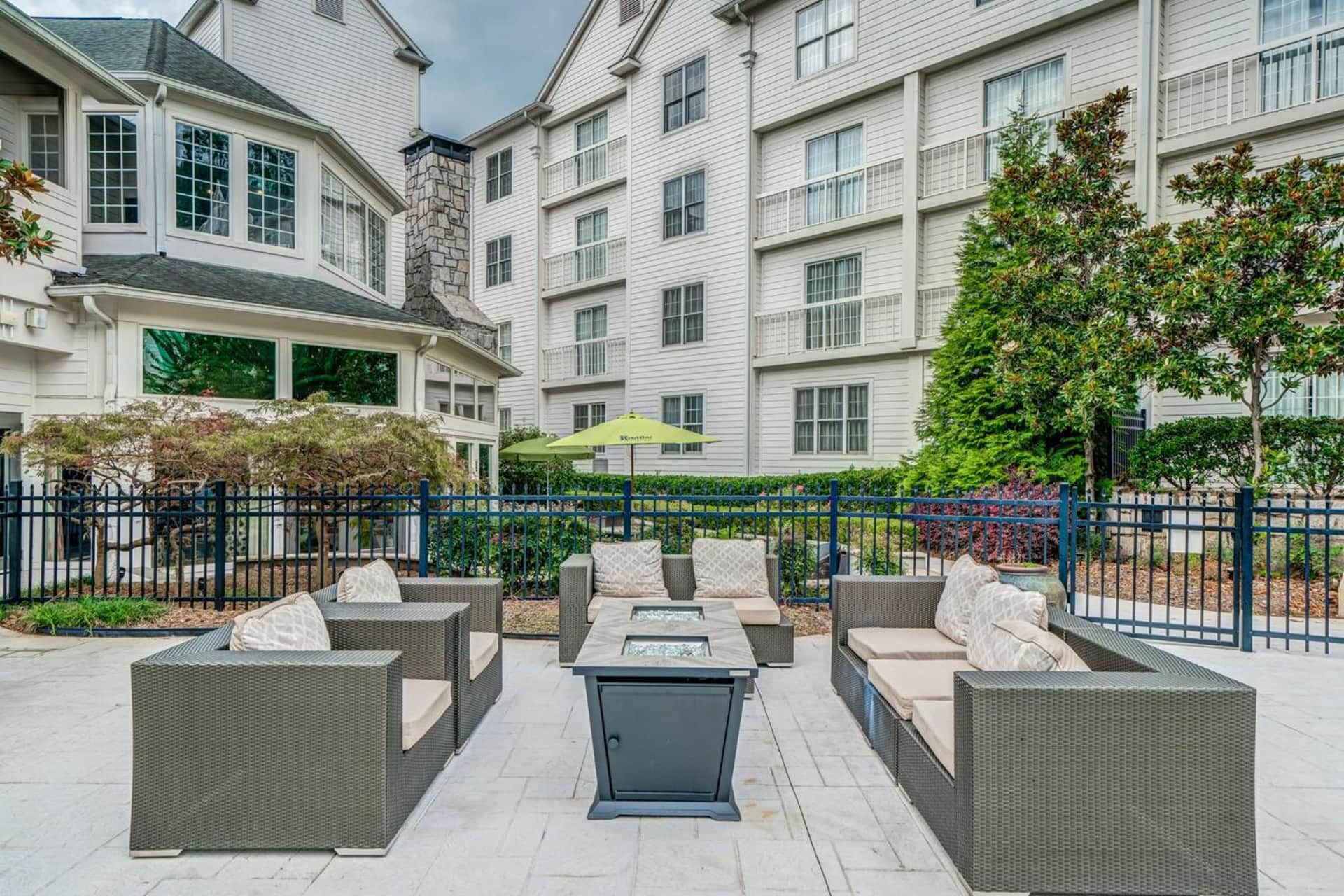 Hotel Indigo Atlanta-Vinings Ballpark Area by IHG