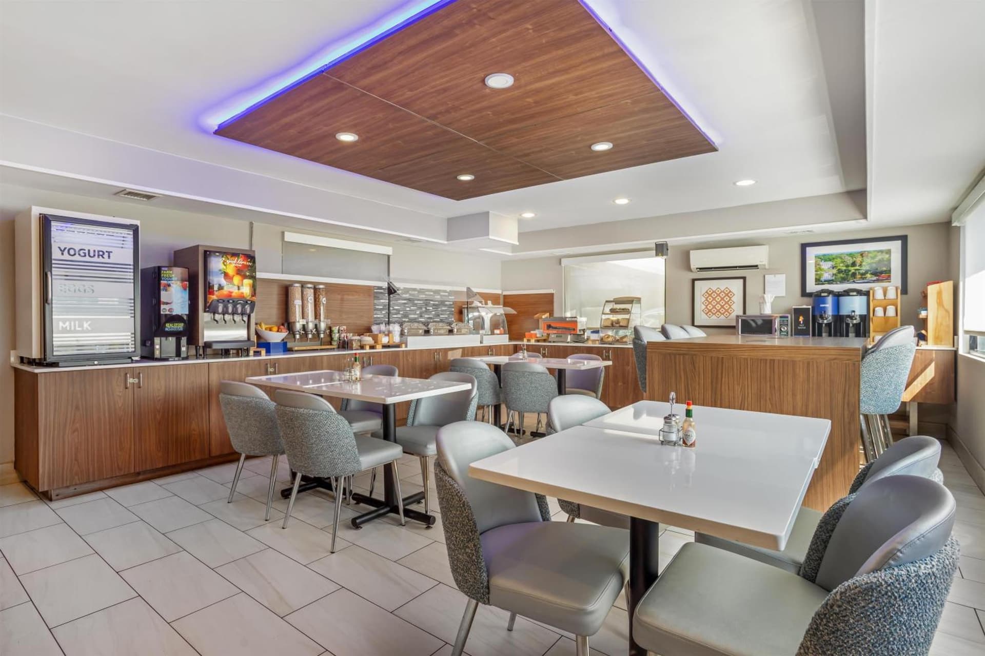 Best Western Roslyn-Long Island Hotel