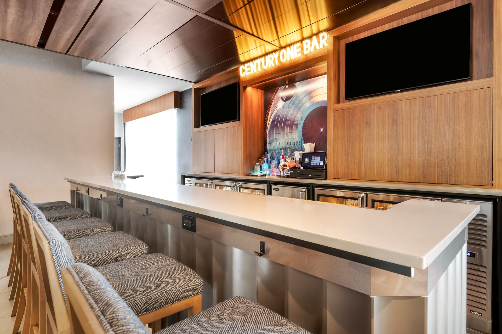 Hampton Inn by Hilton Nashville Airport Century Place