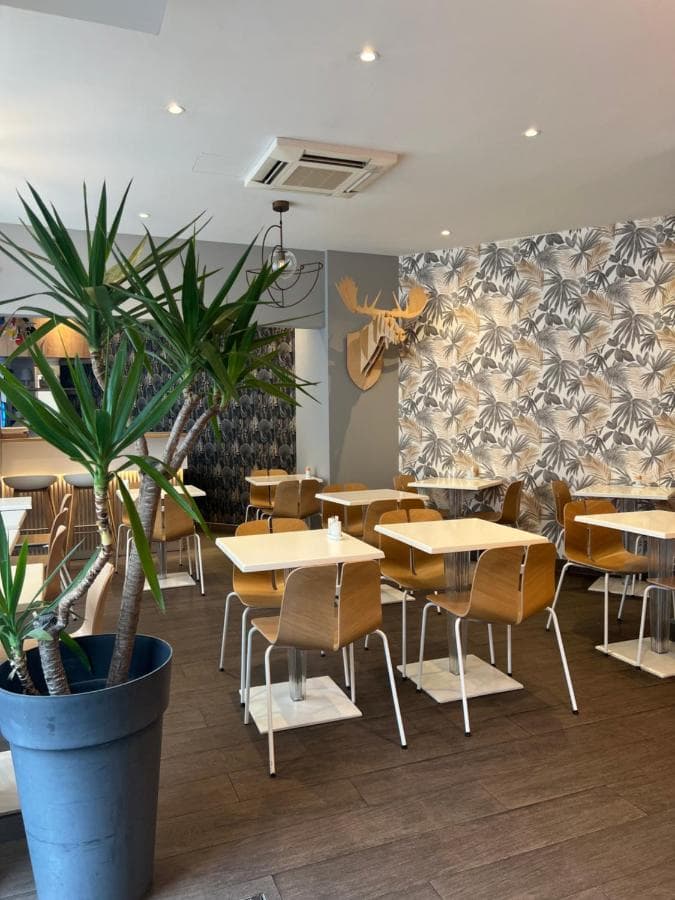 Kyriad Paris 18 - Porte de Clignancourt - Montmartre