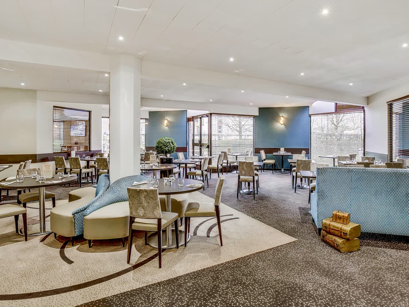 Mercure Maurepas Saint Quentin hotel