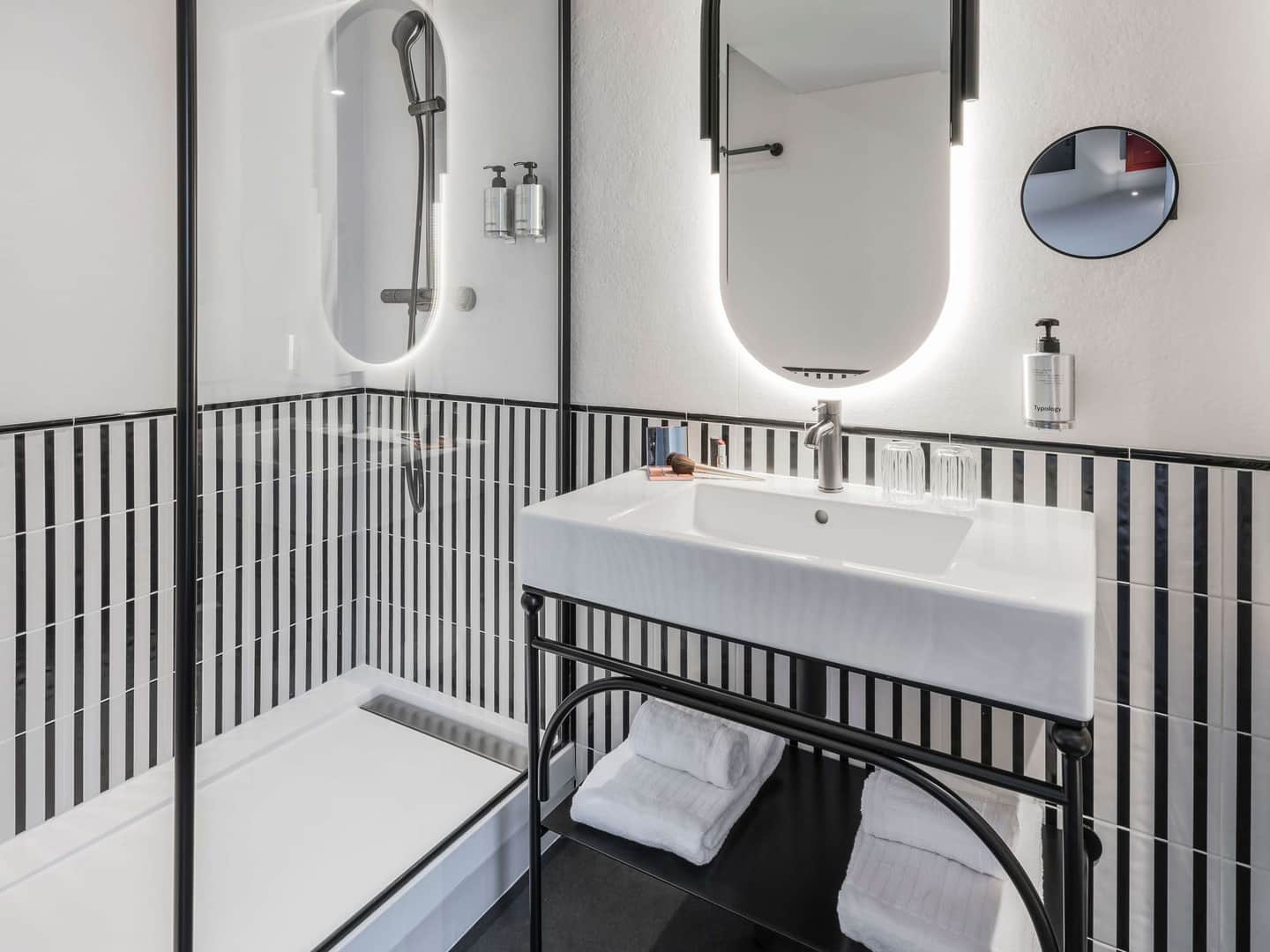 Hotel Faubourg Galant Paris, Handwritten Collection