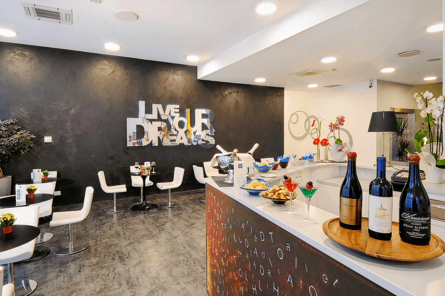 IH Hotels Milano Lorenteggio