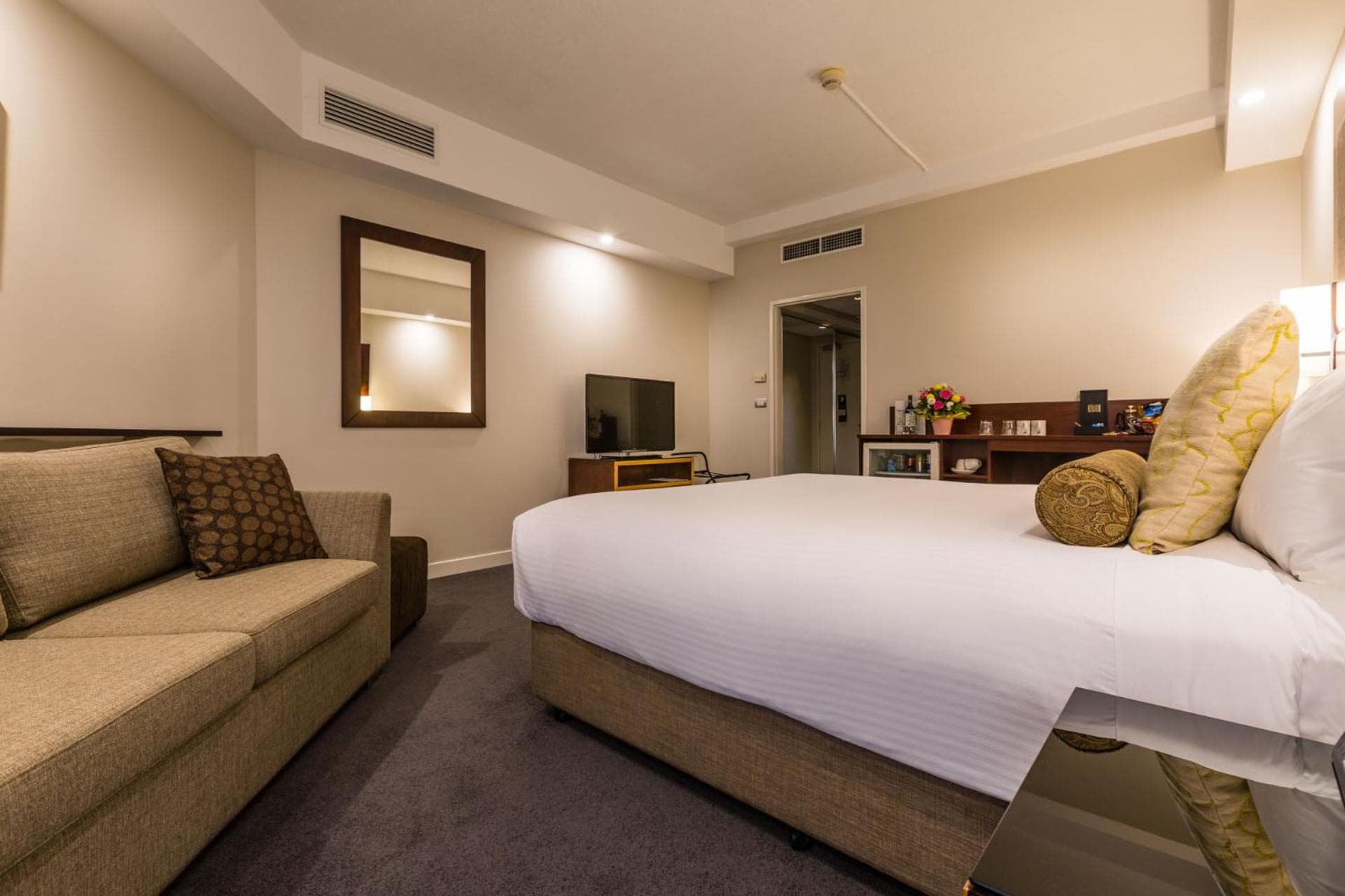 Amora Hotel Riverwalk Melbourne